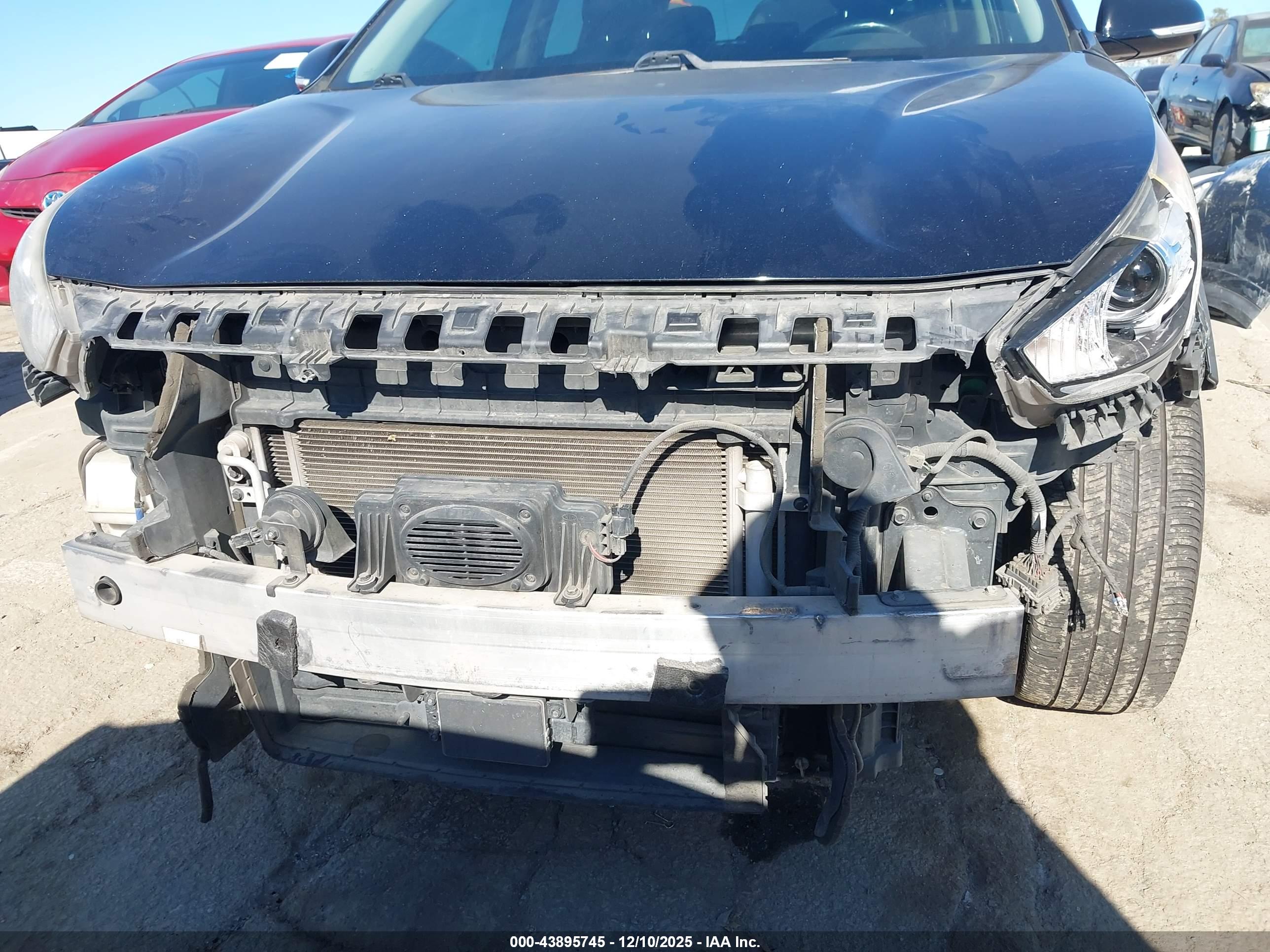 KIA NIRO image 6