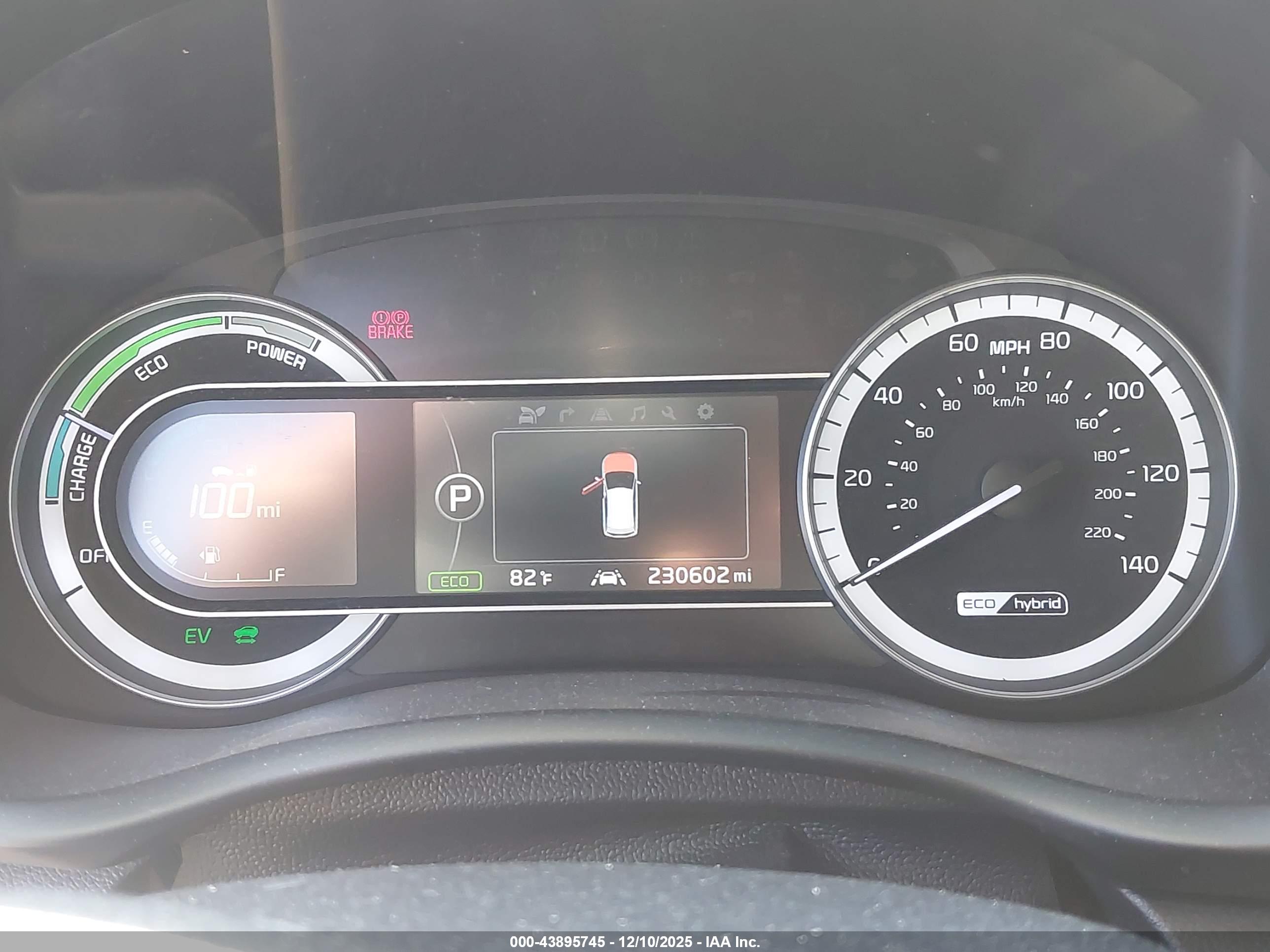 KIA NIRO image 7