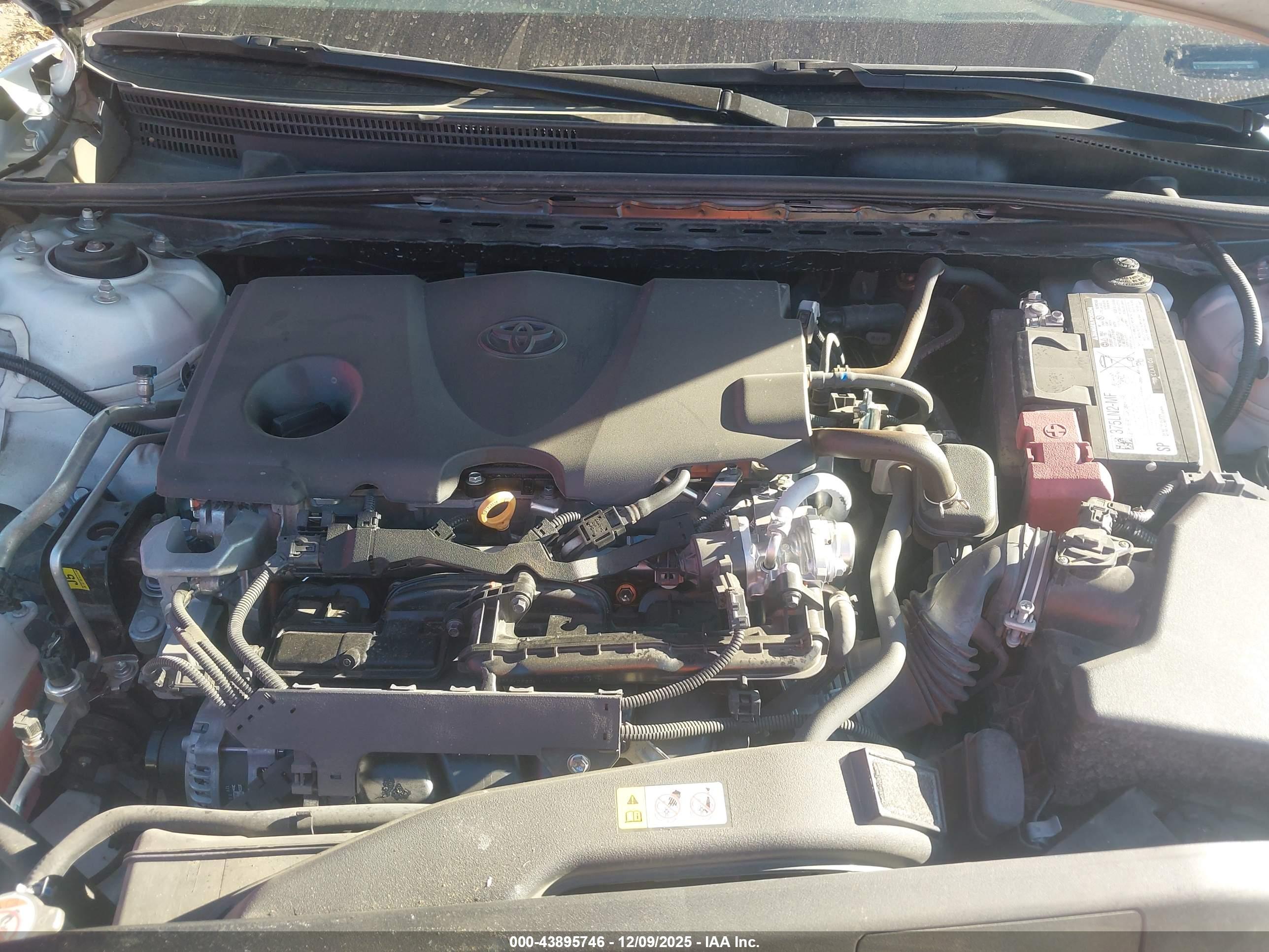 TOYOTA CAMRY image 10