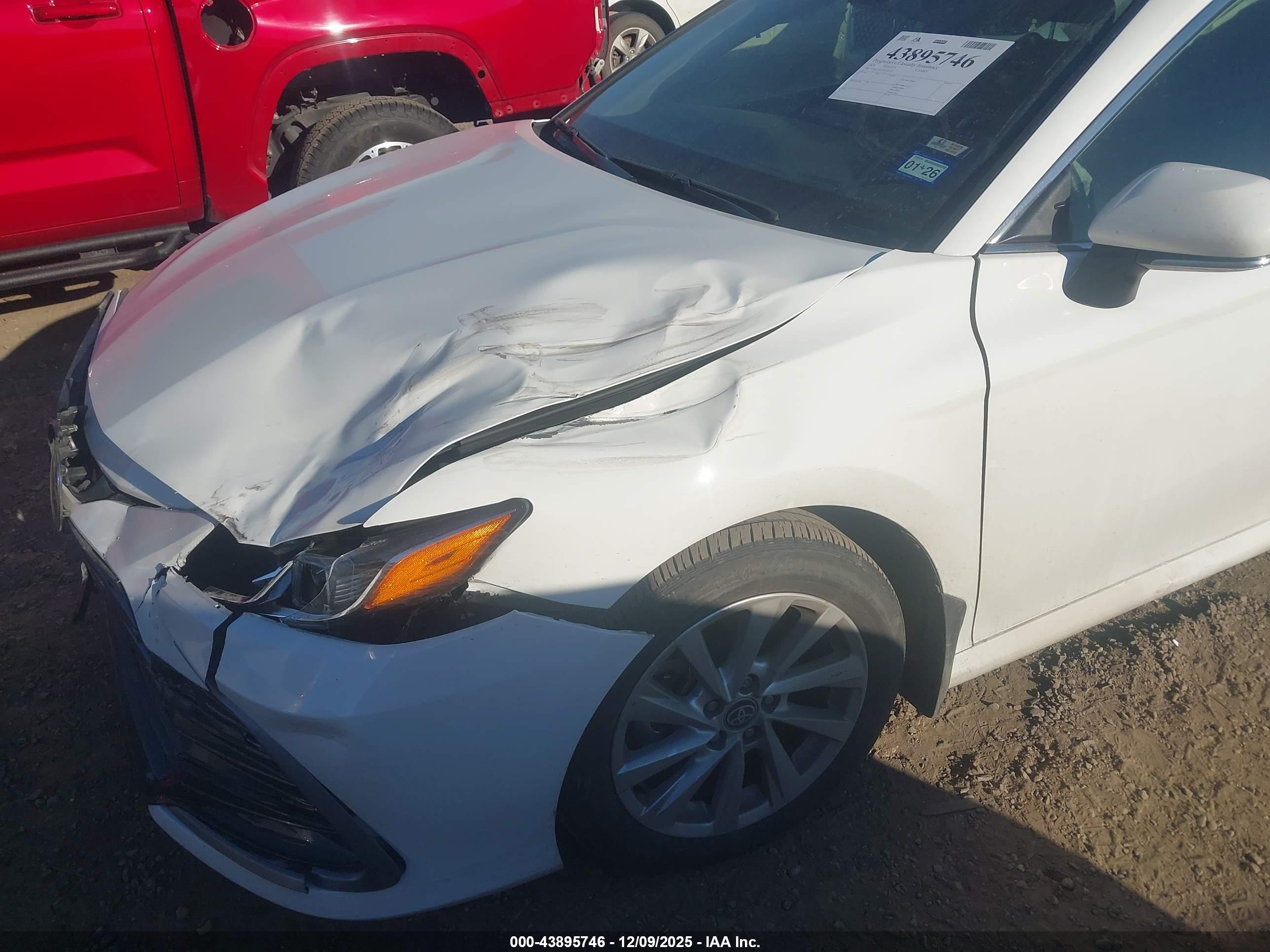 TOYOTA CAMRY image 6