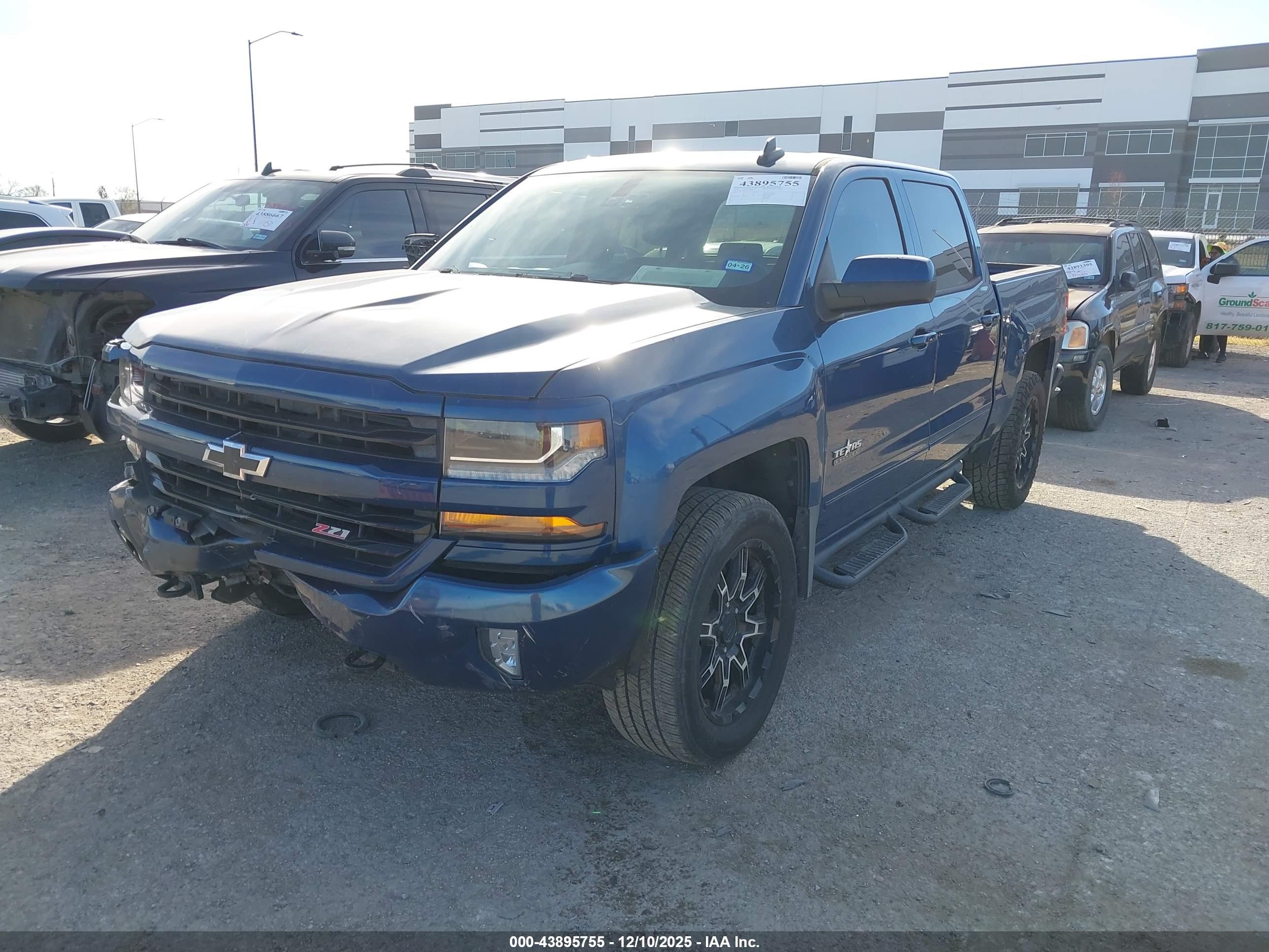 CHEVROLET SILVERADO image 2