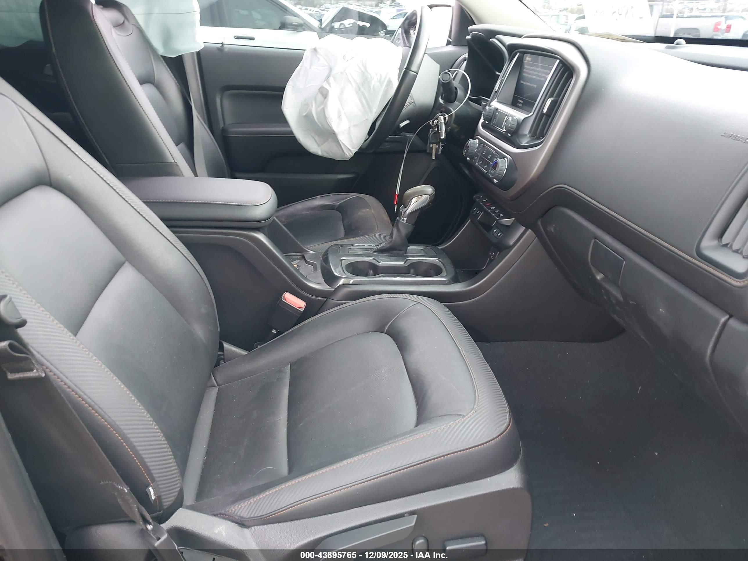 GMC CANYON image 5