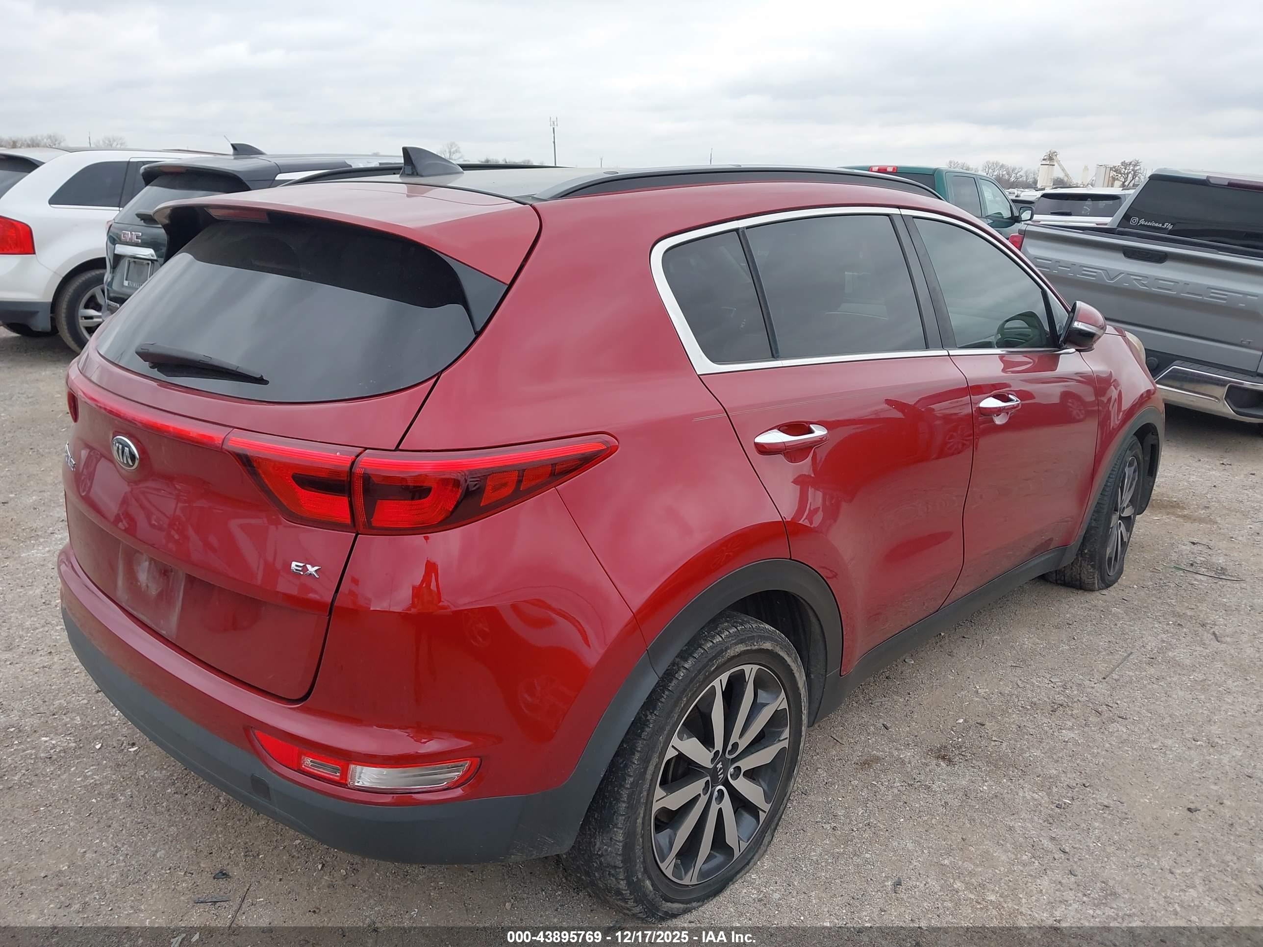 KIA SPORTAGE image 4