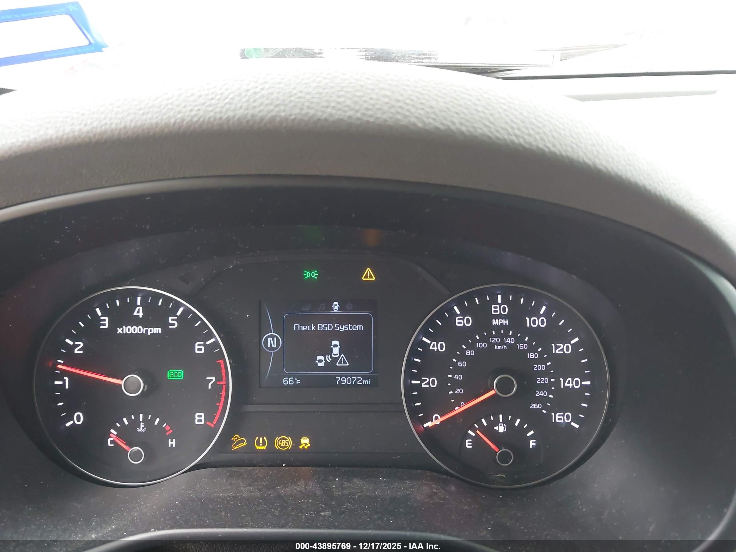 KIA SPORTAGE image 7