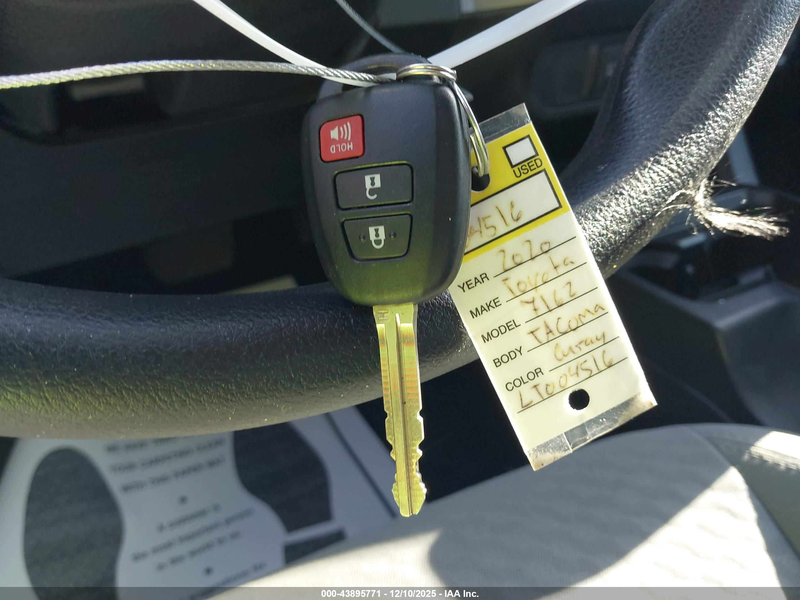 TOYOTA TACOMA image 11