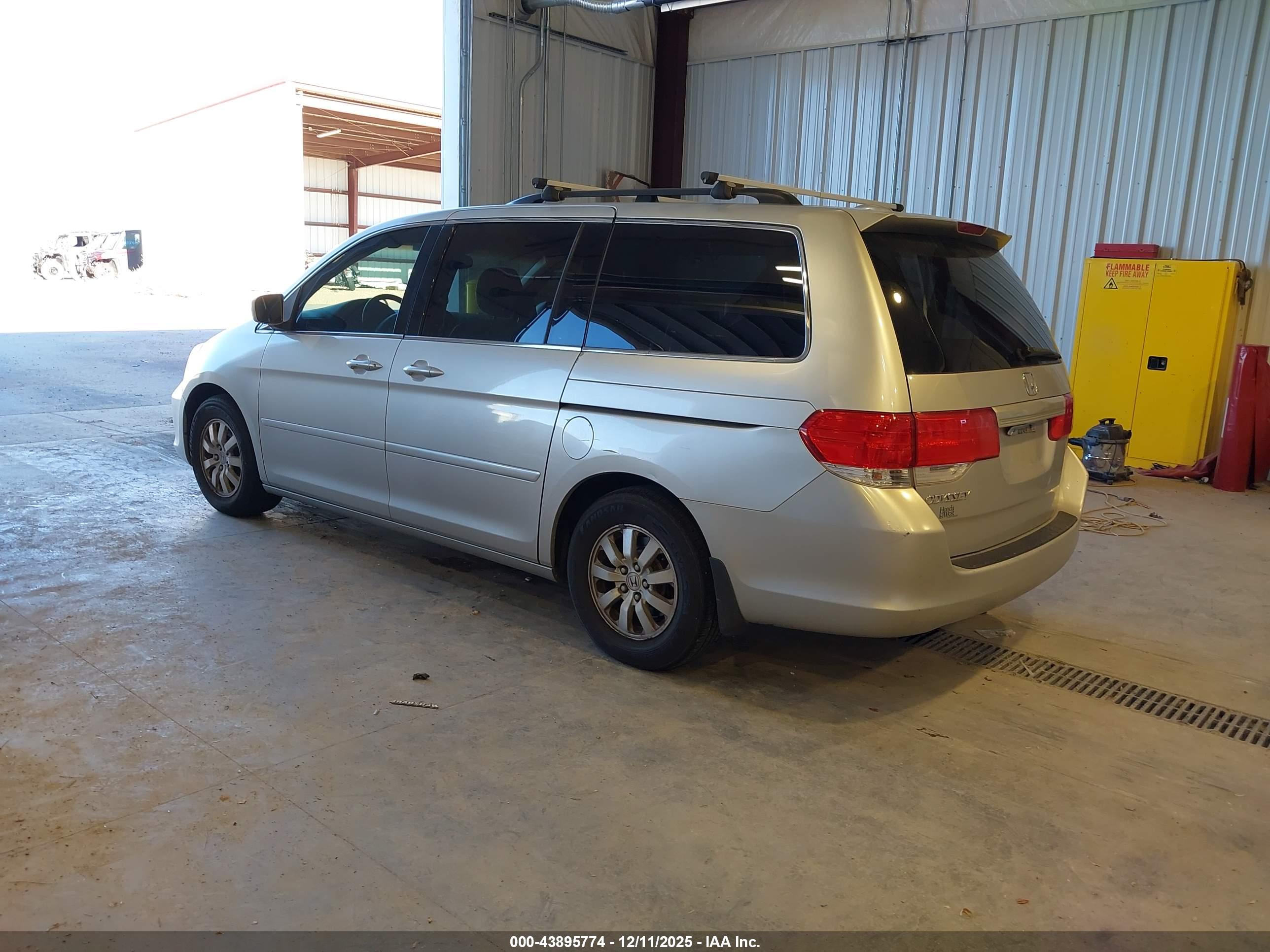 HONDA ODYSSEY image 3