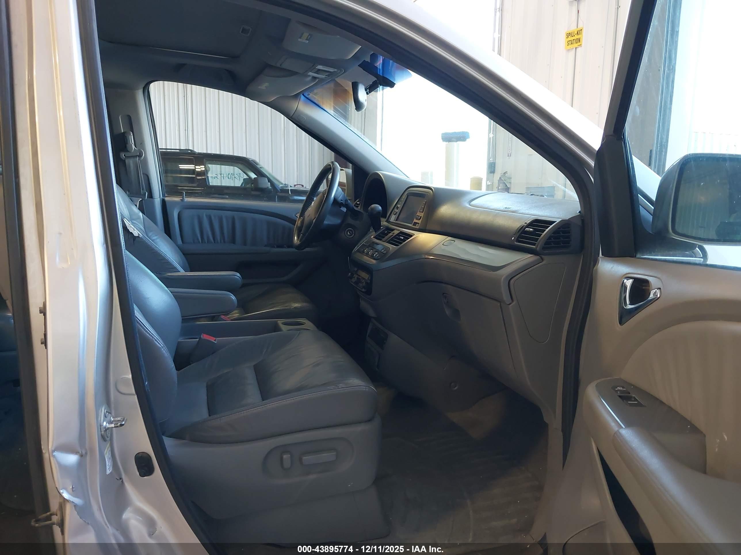 HONDA ODYSSEY image 5