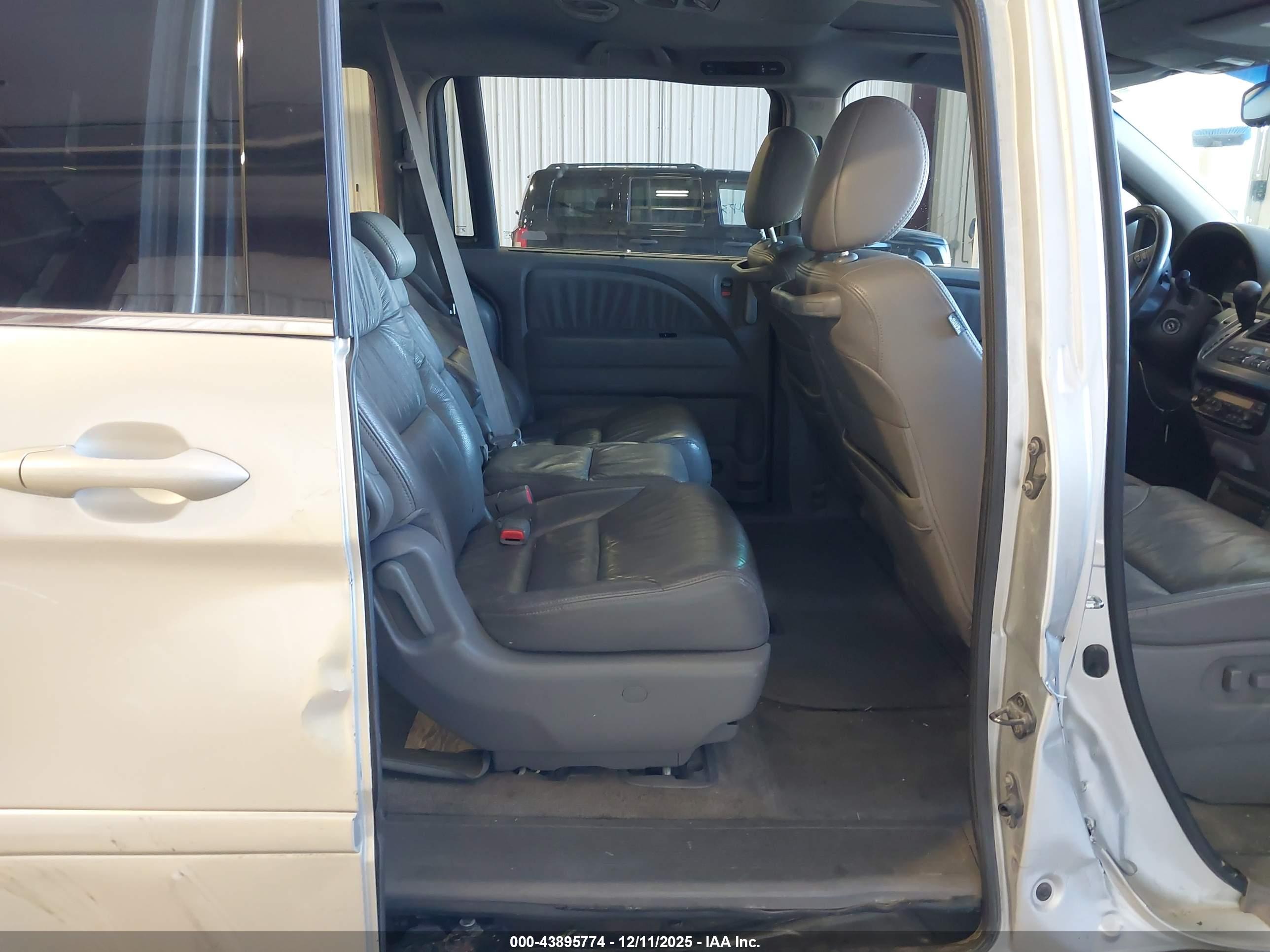 HONDA ODYSSEY image 8