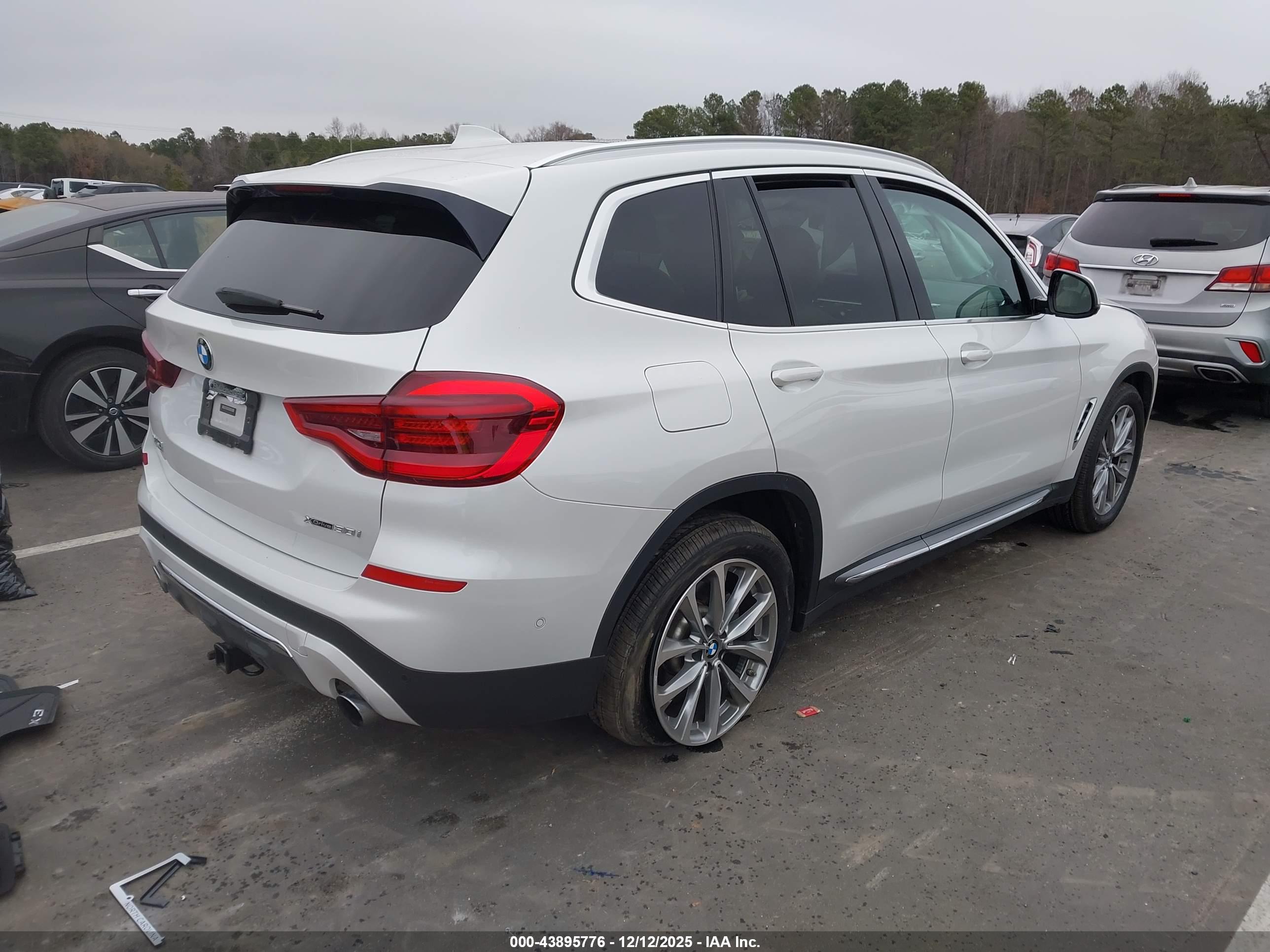 BMW X3 image 4