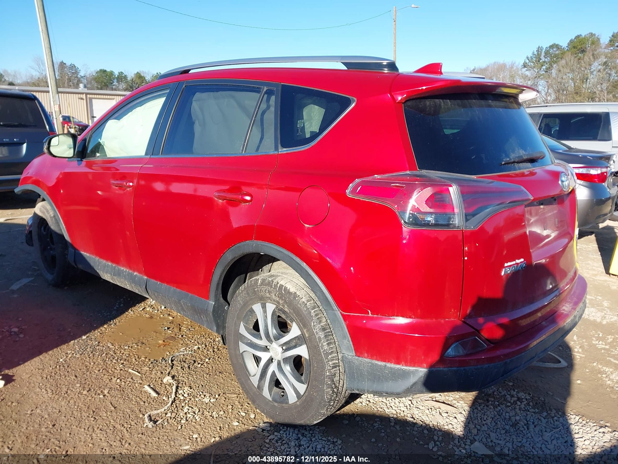 TOYOTA RAV4 image 3