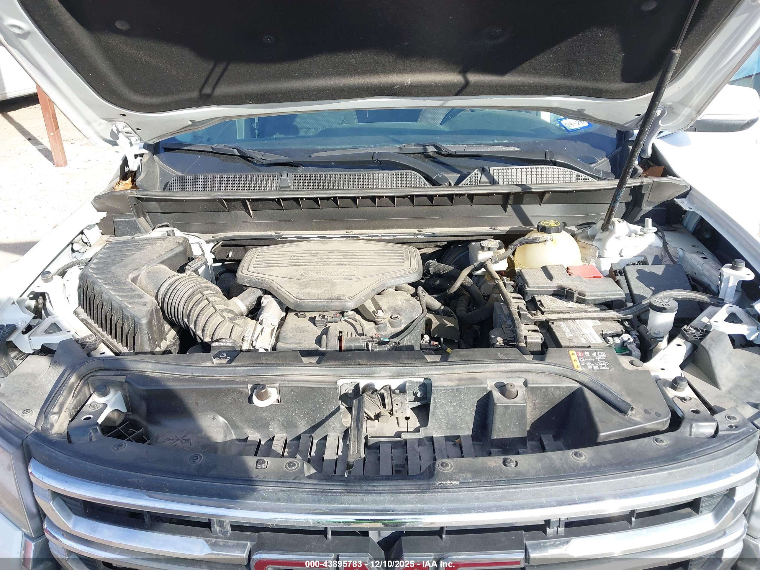 GMC ACADIA image 10