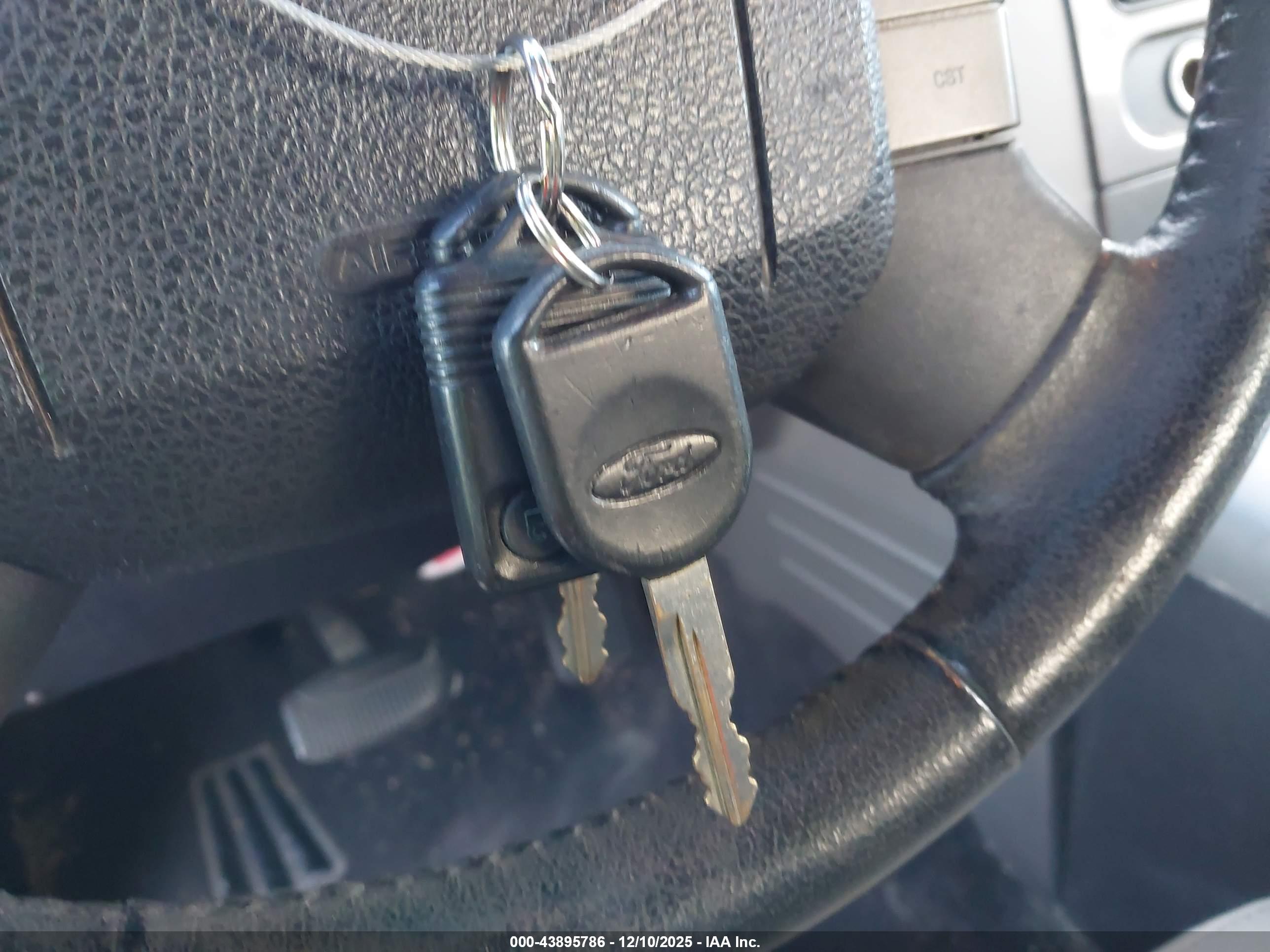 FORD F-150 image 11