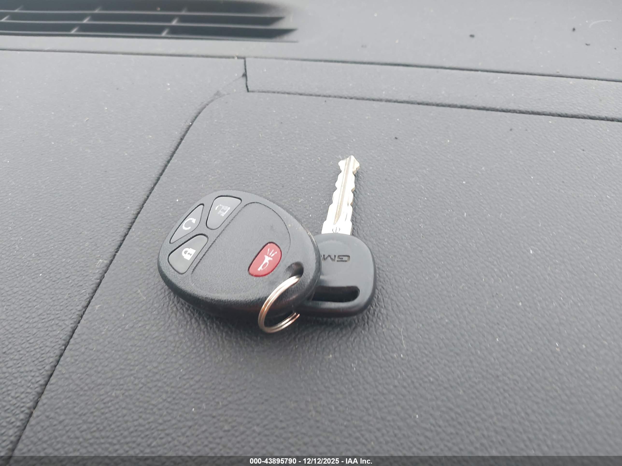 GMC SIERRA image 11