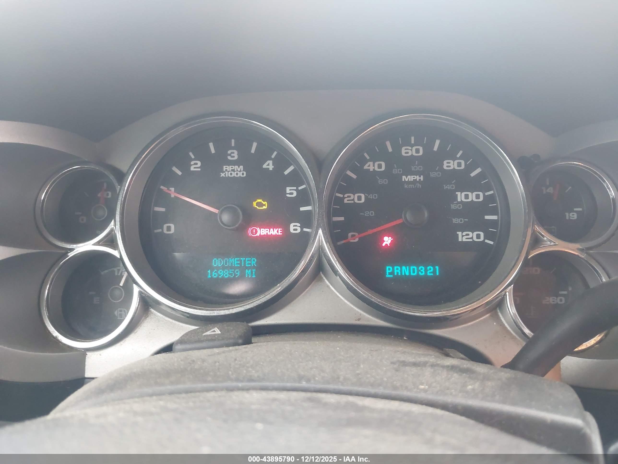 GMC SIERRA image 7