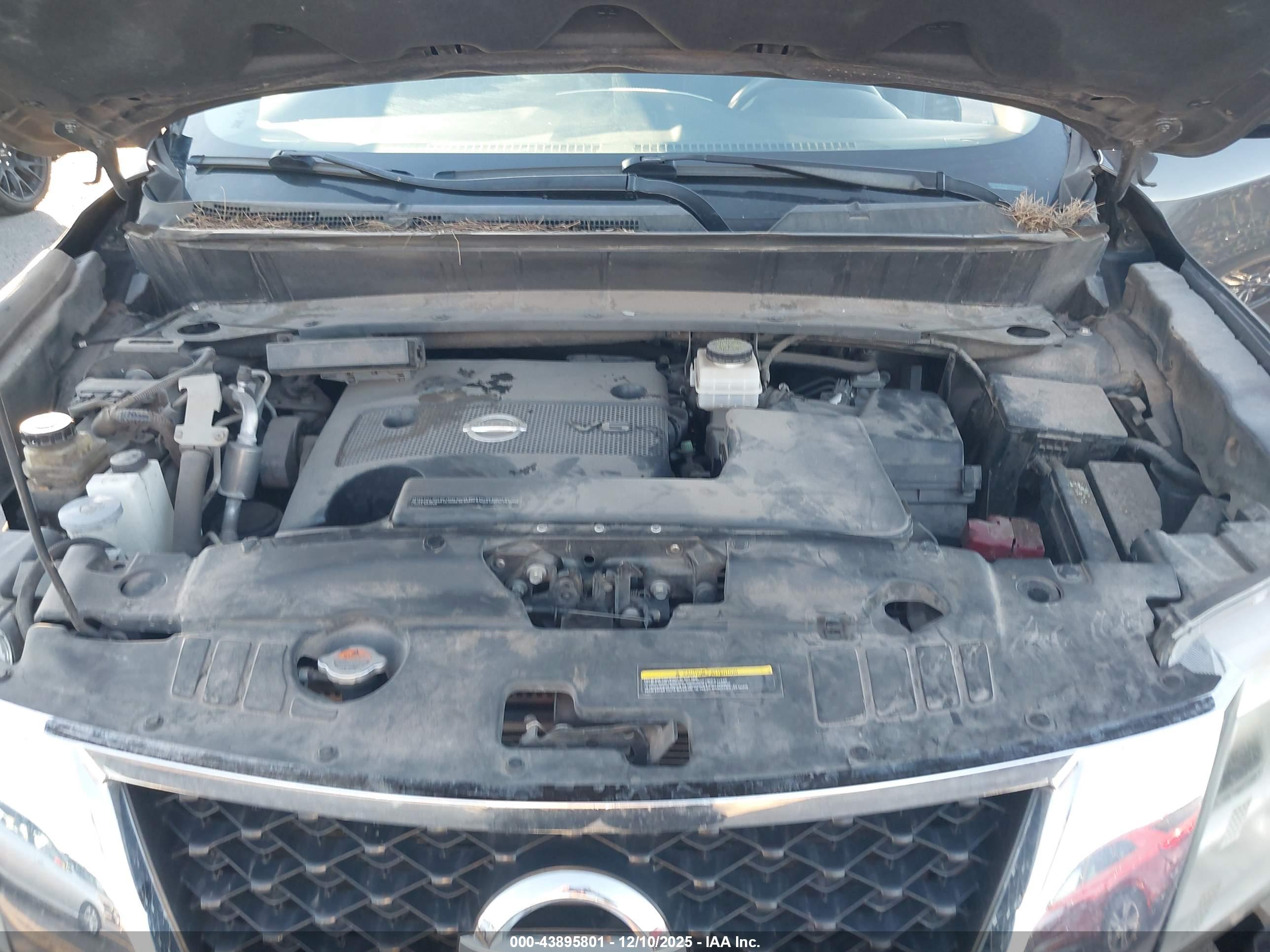 NISSAN PATHFINDER image 10