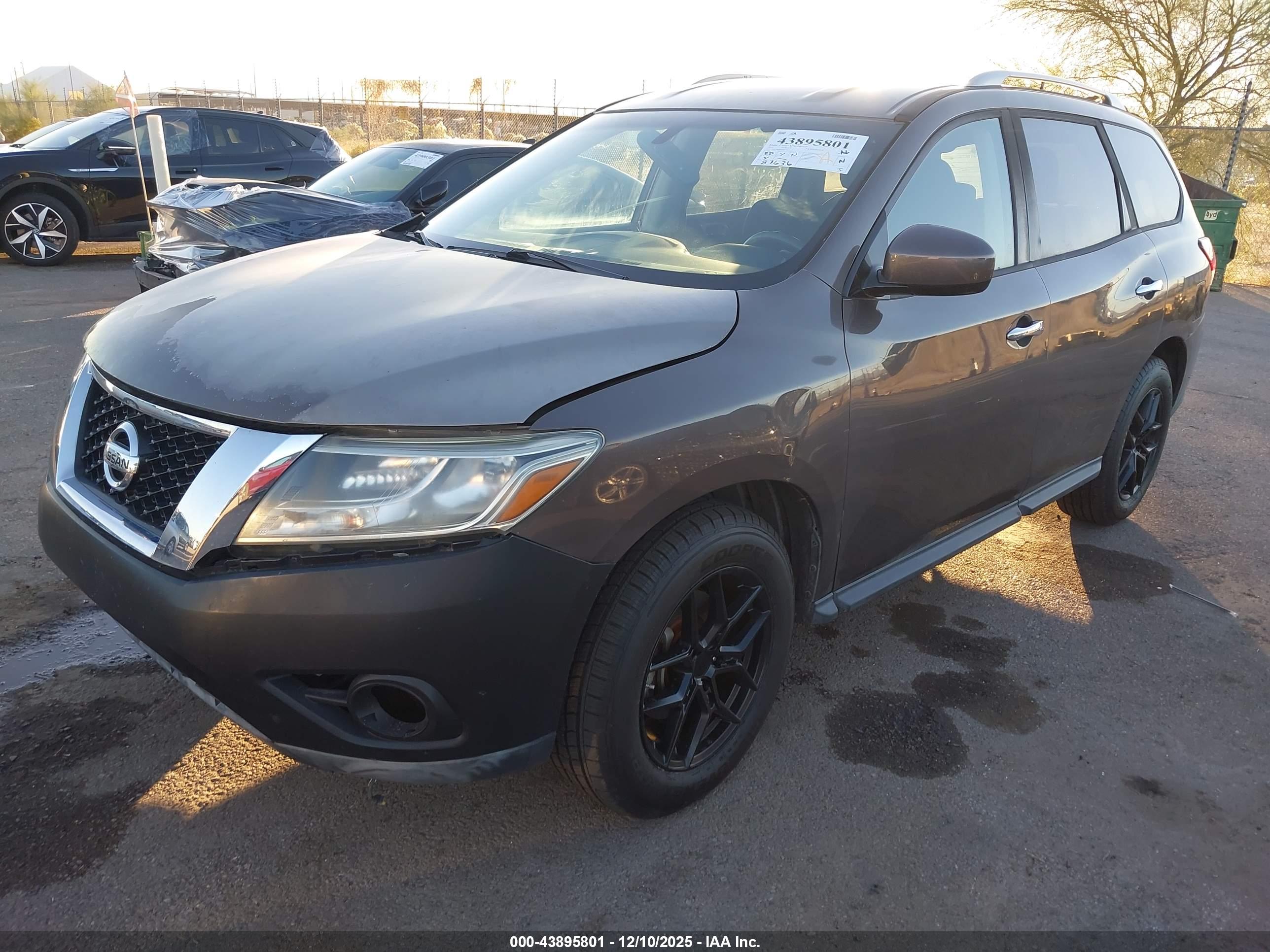 NISSAN PATHFINDER image 2