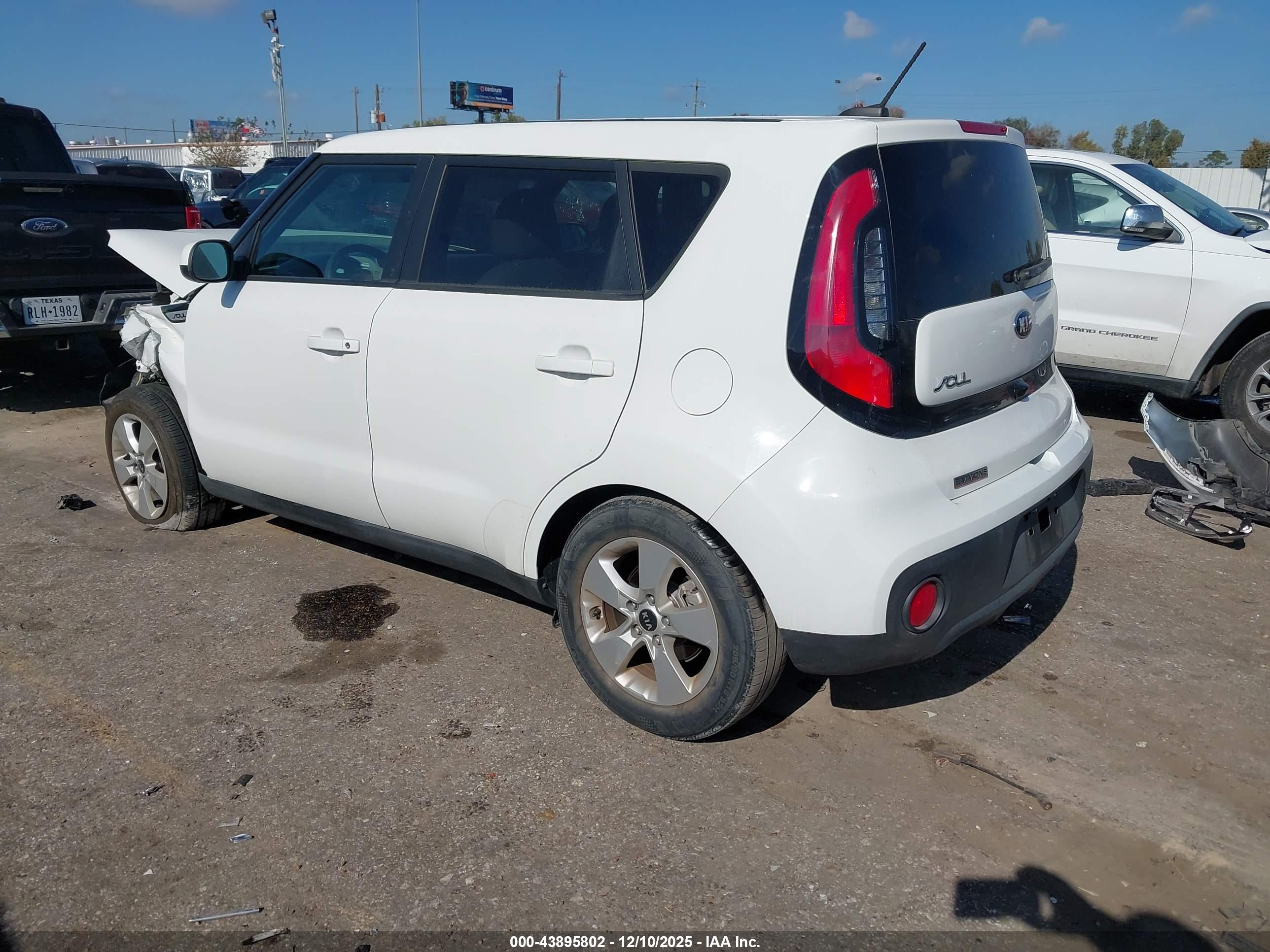 KIA SOUL image 3