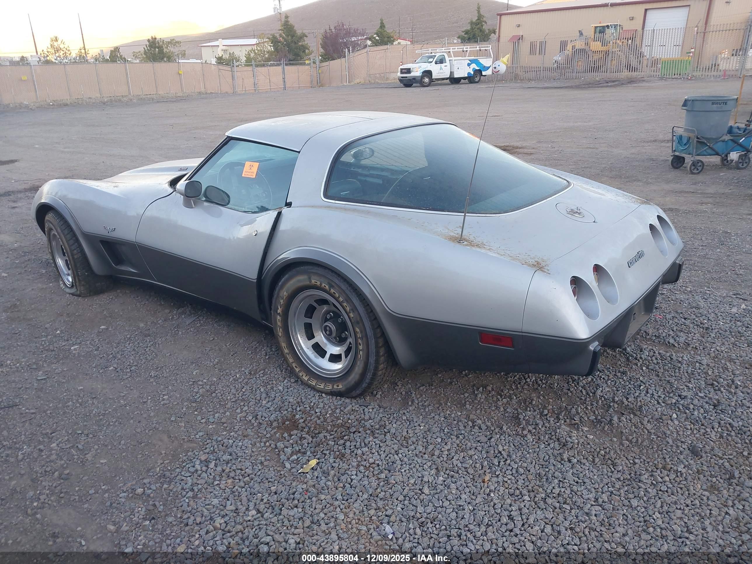 CHEVROLET CORVETTE image 3