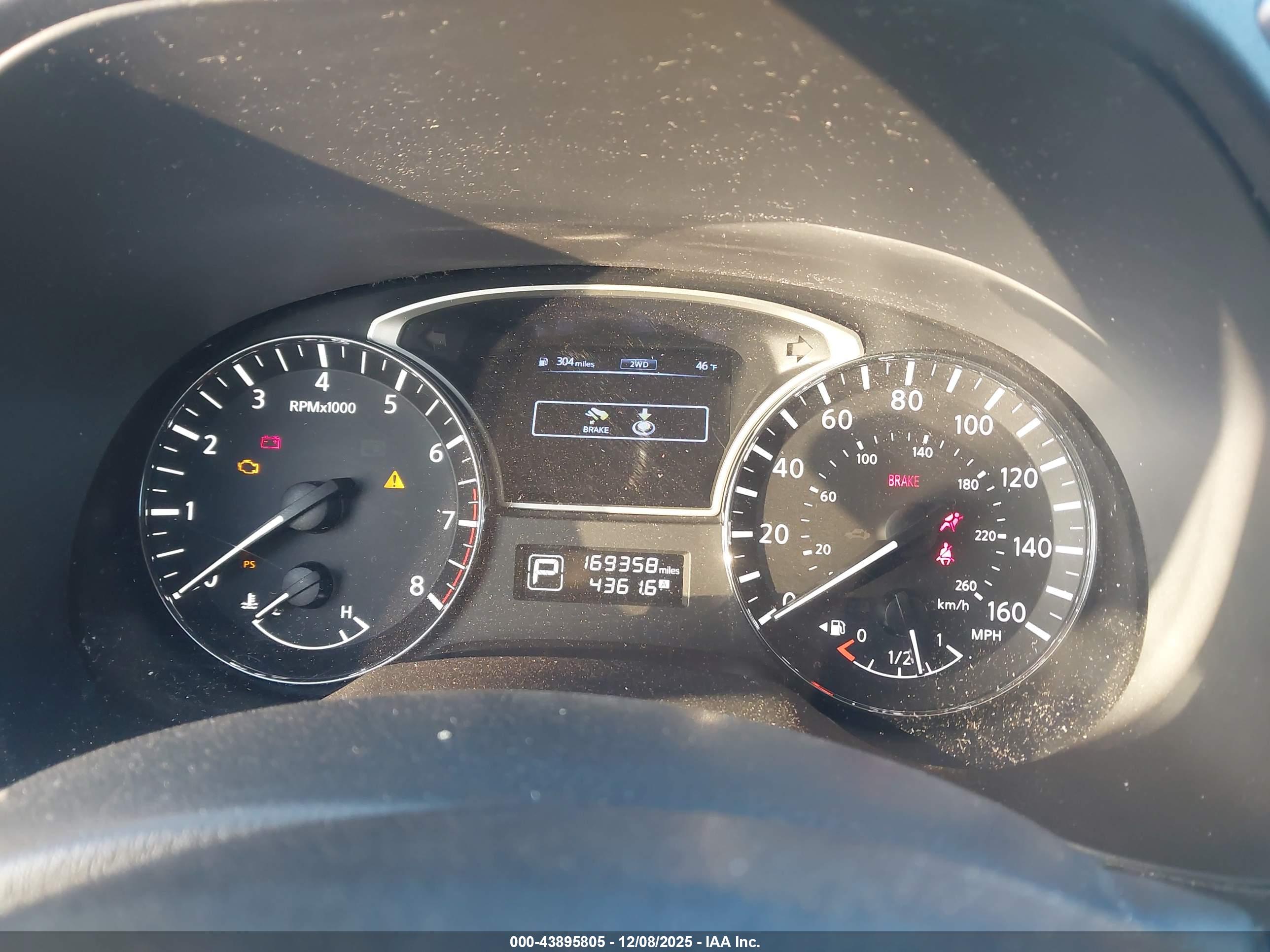 NISSAN PATHFINDER image 7