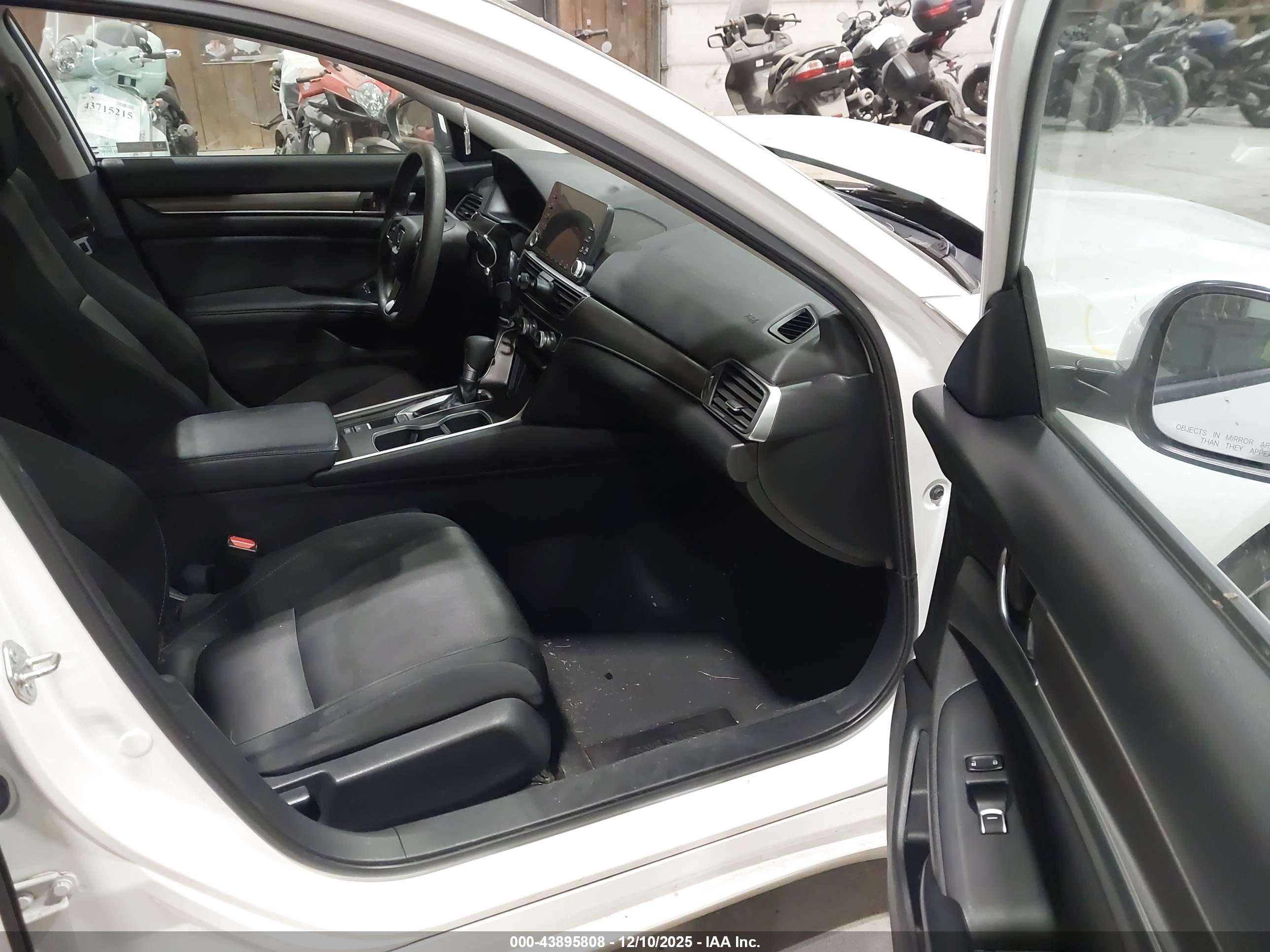 HONDA ACCORD image 5