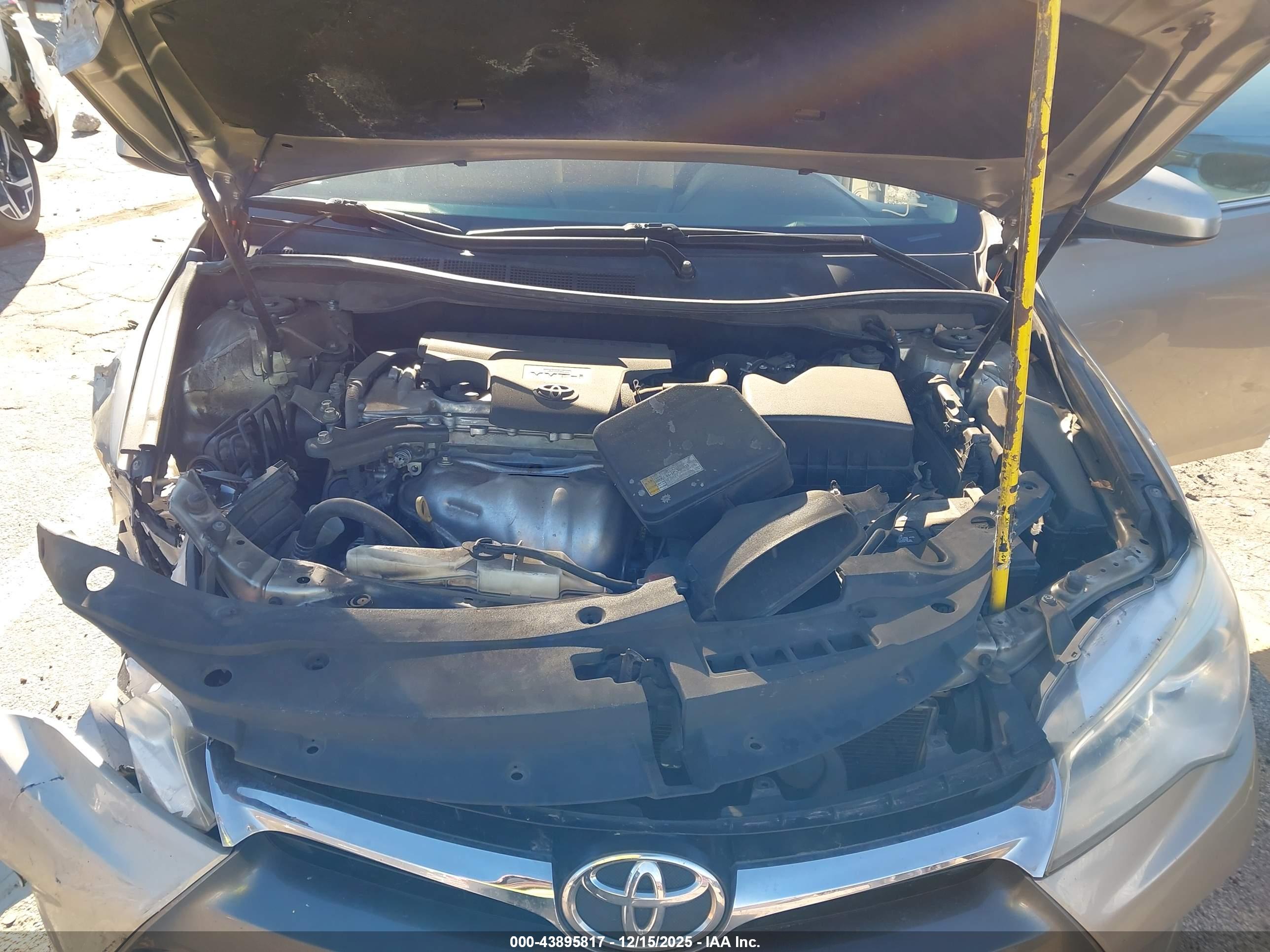 TOYOTA CAMRY image 10
