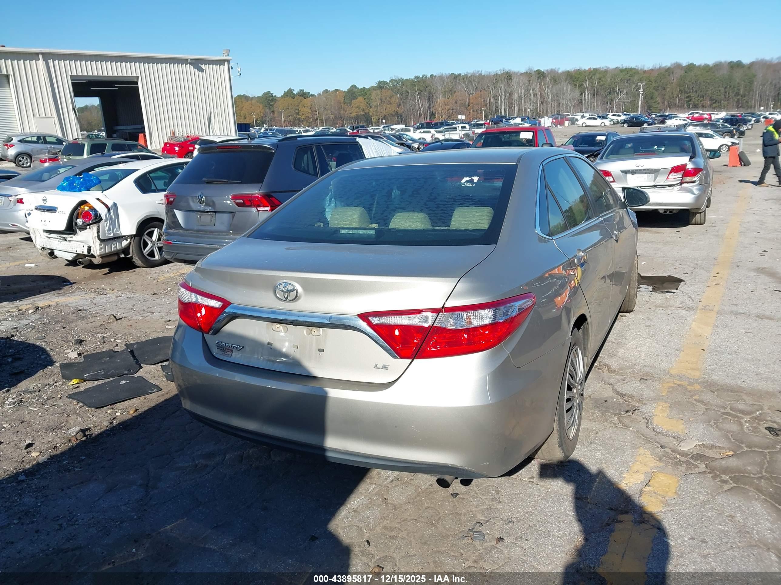 TOYOTA CAMRY image 4