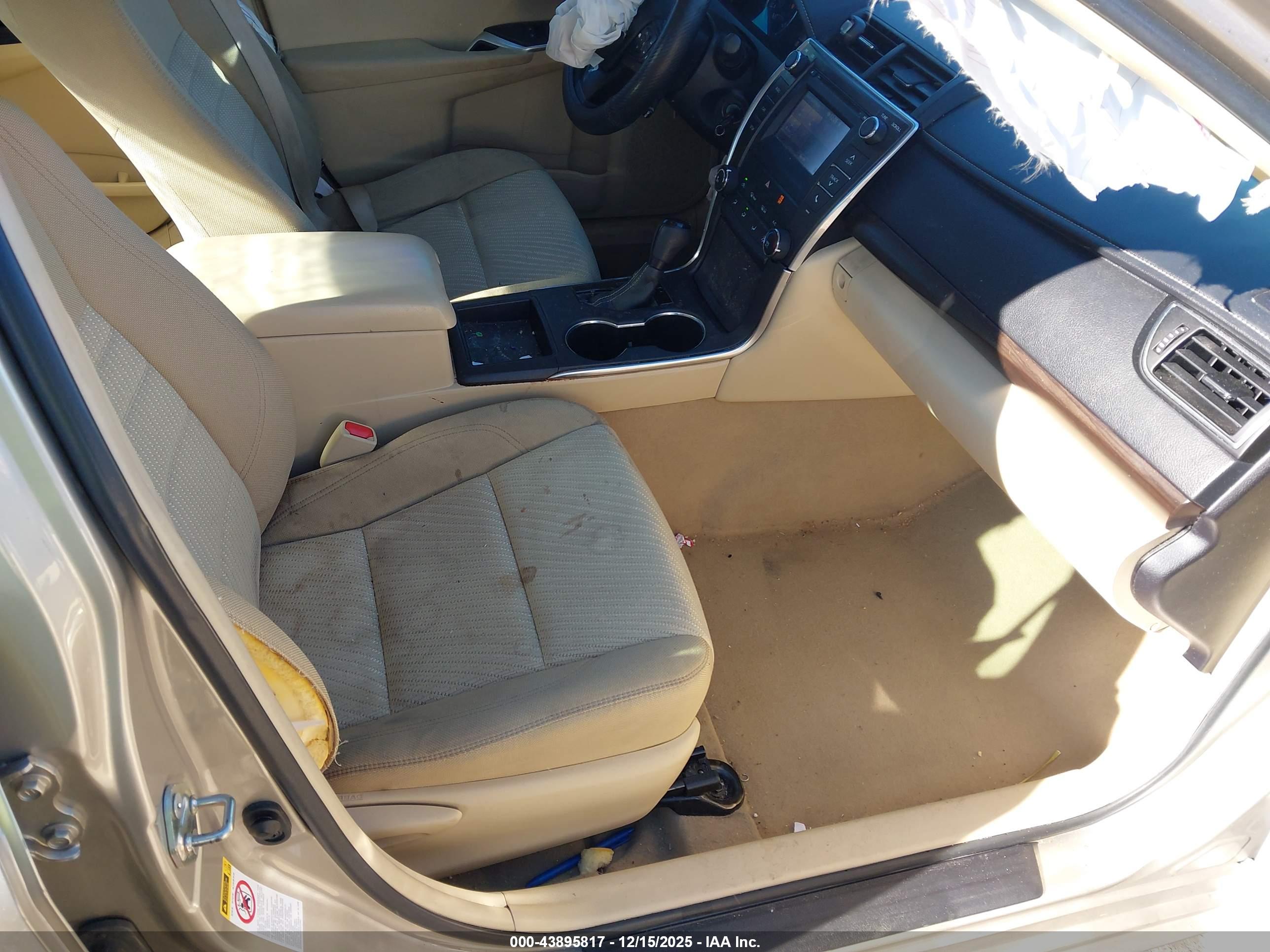 TOYOTA CAMRY image 5