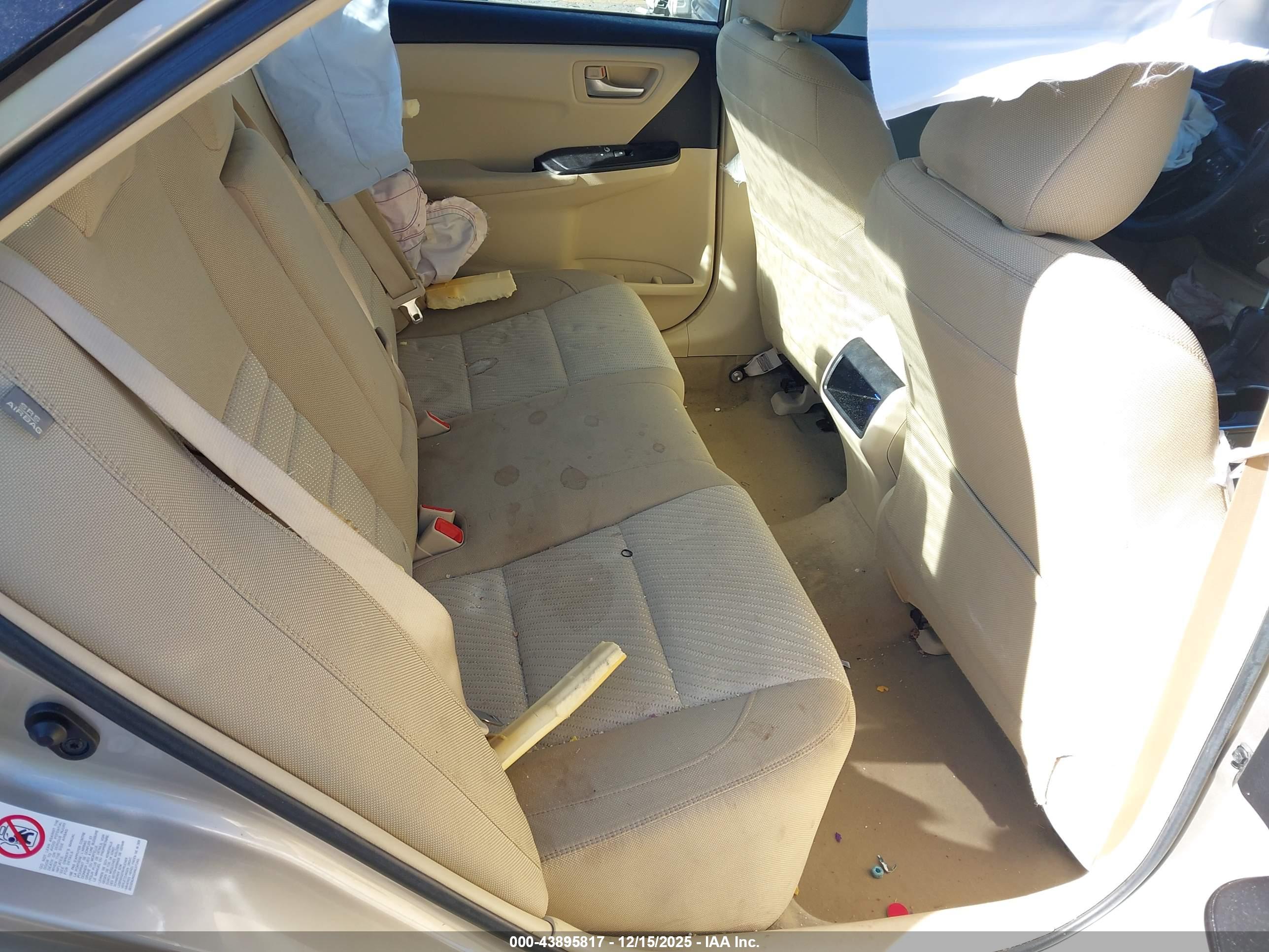 TOYOTA CAMRY image 8