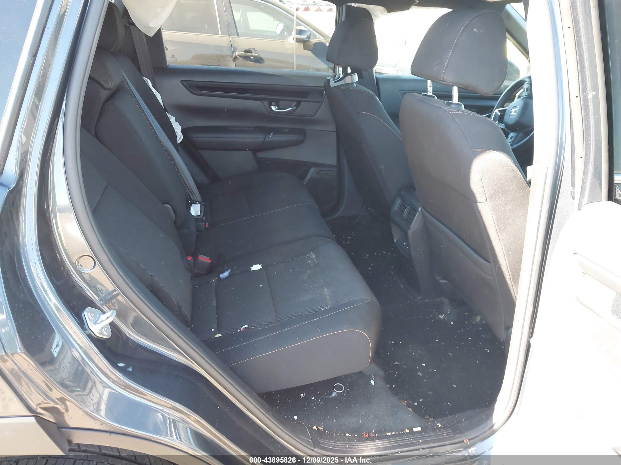 HONDA CR-V image 8