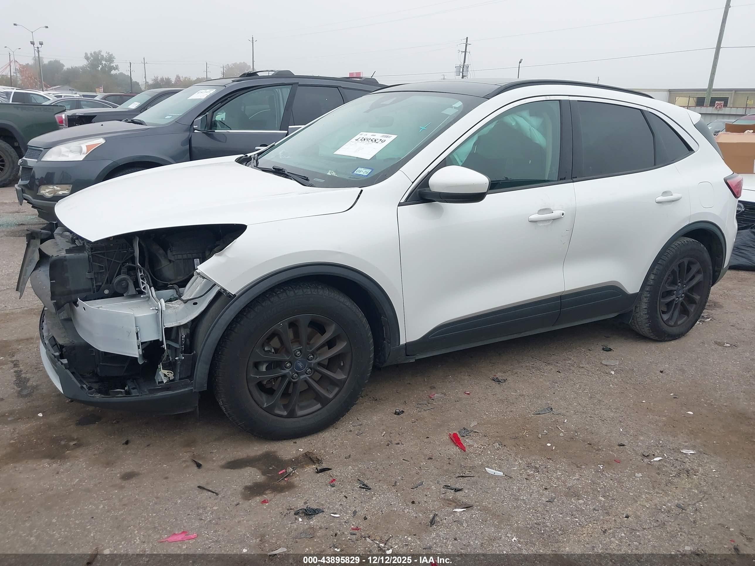 FORD ESCAPE image 6