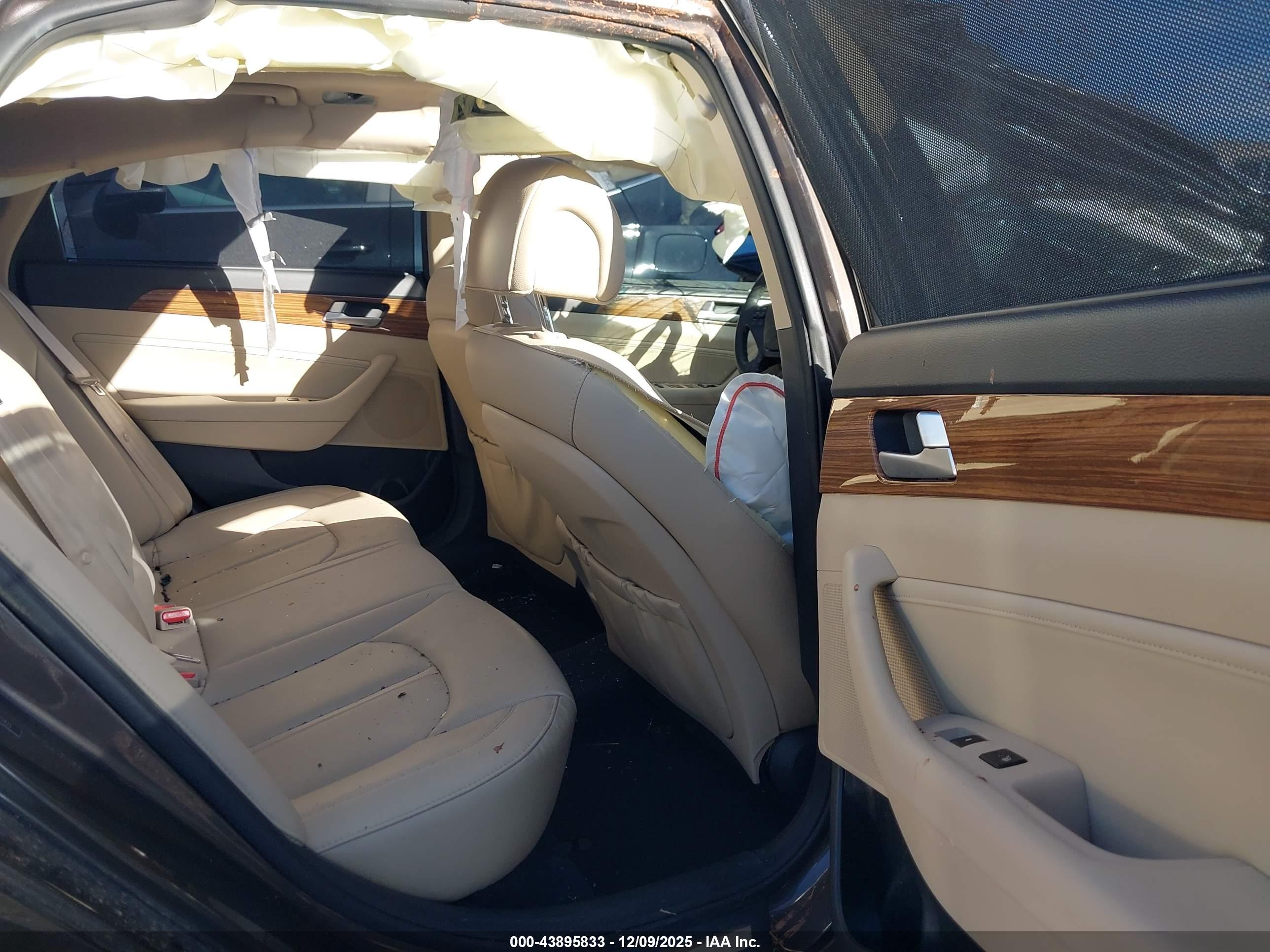 HYUNDAI SONATA image 8