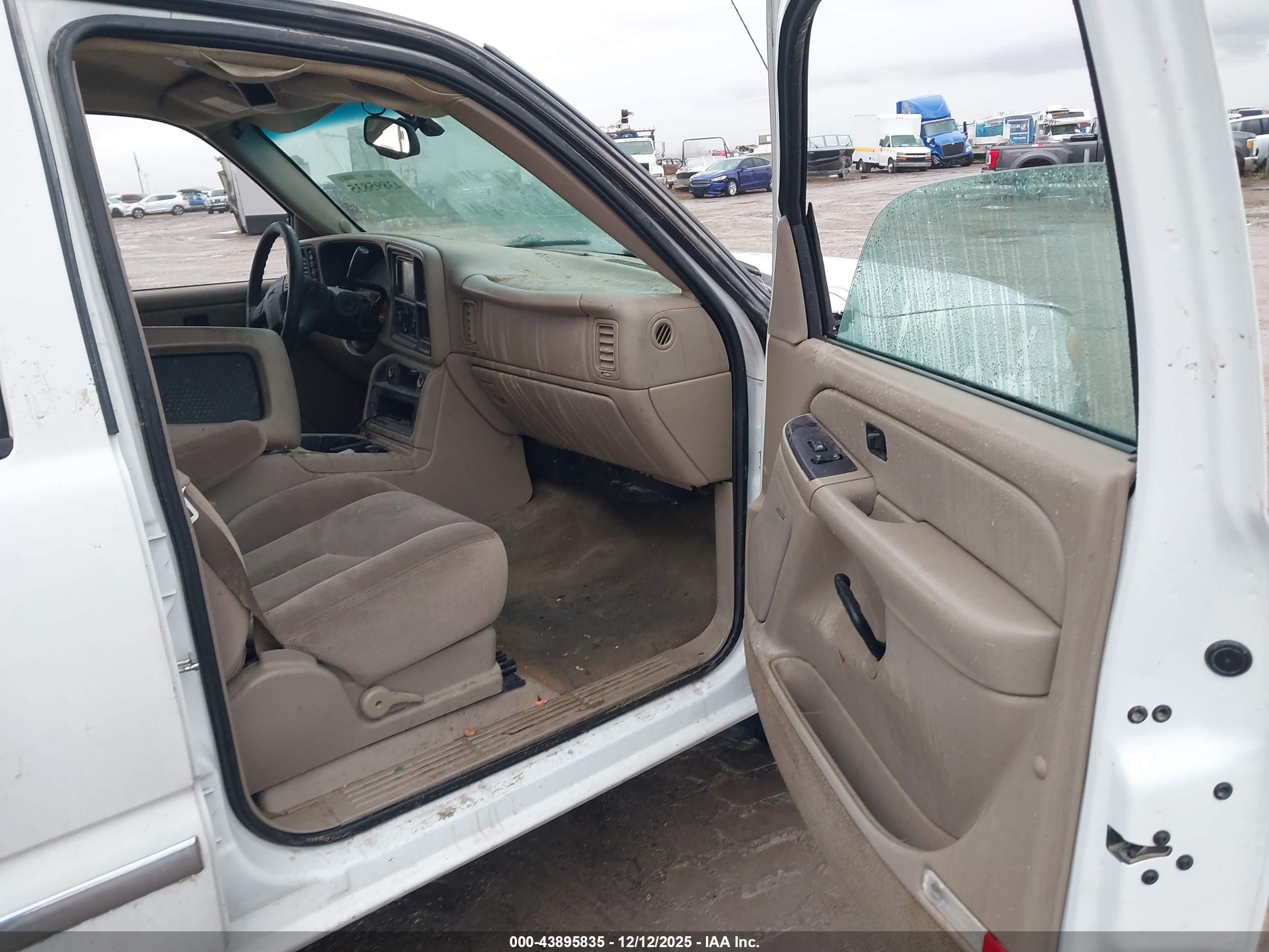 GMC SIERRA image 5