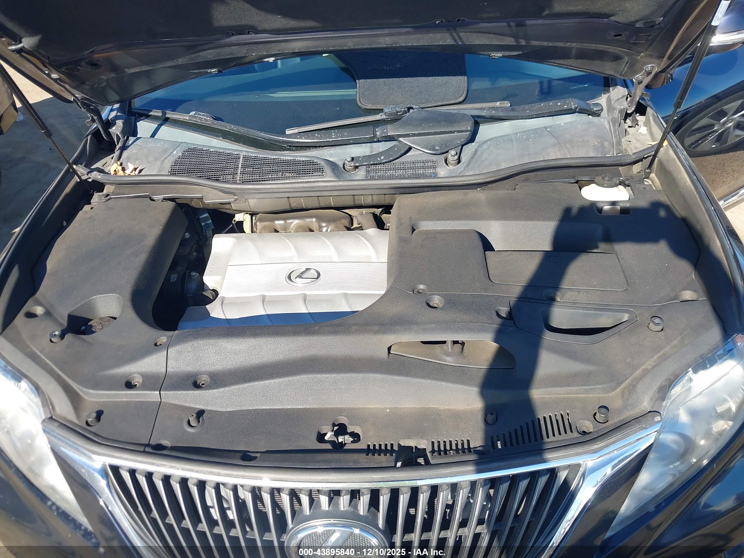 LEXUS RX image 10