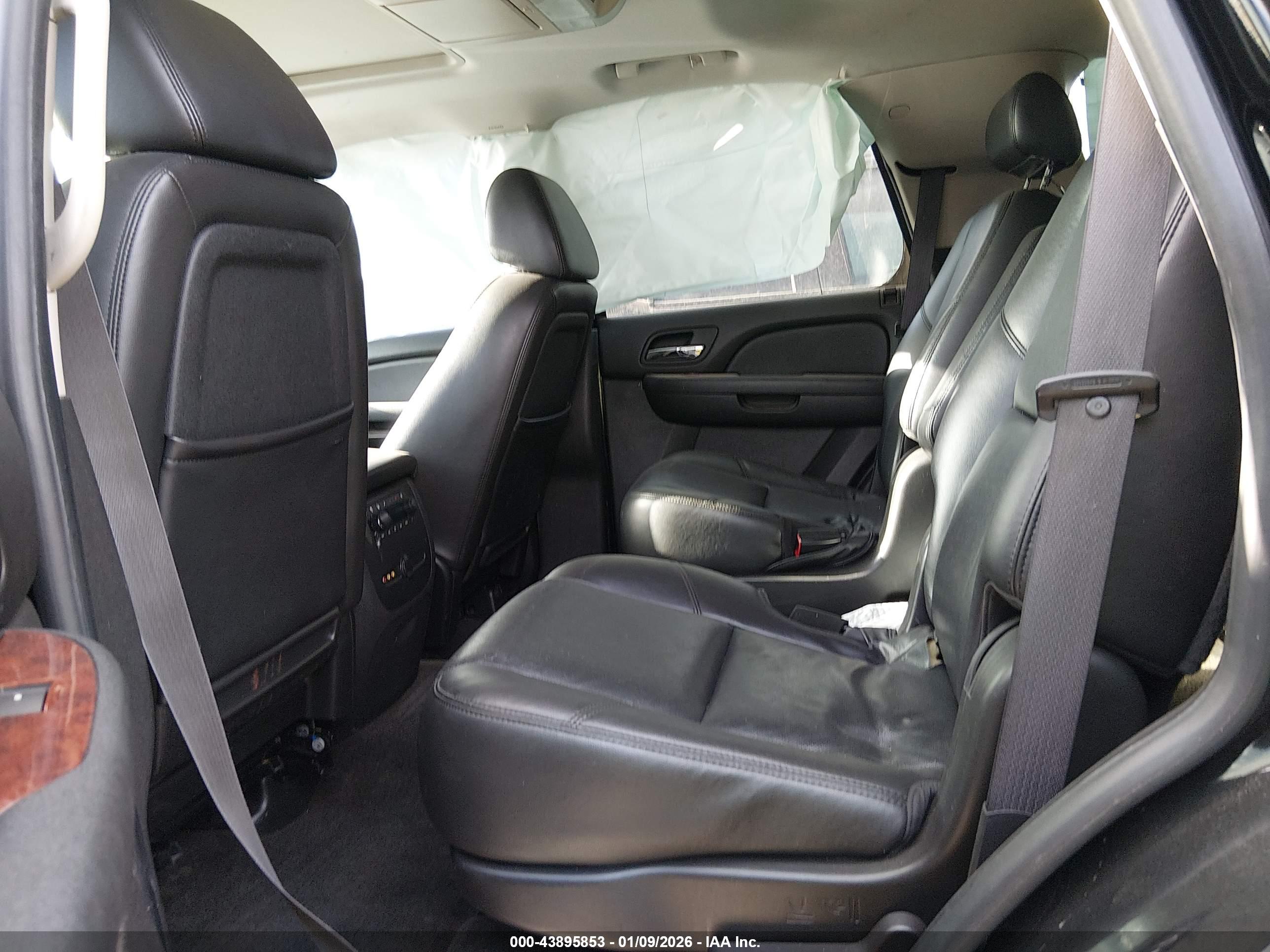 CHEVROLET TAHOE image 8