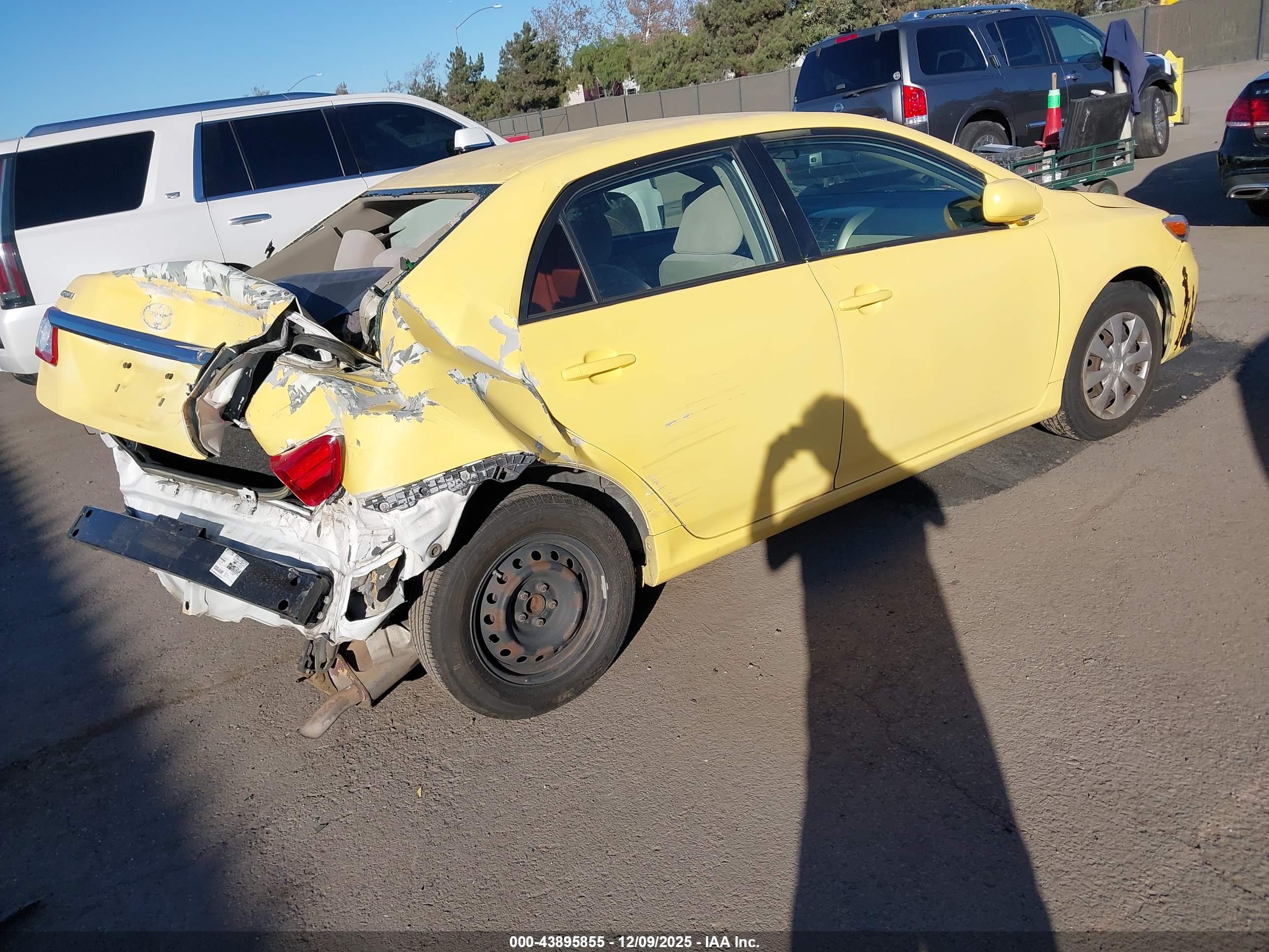 TOYOTA COROLLA image 4
