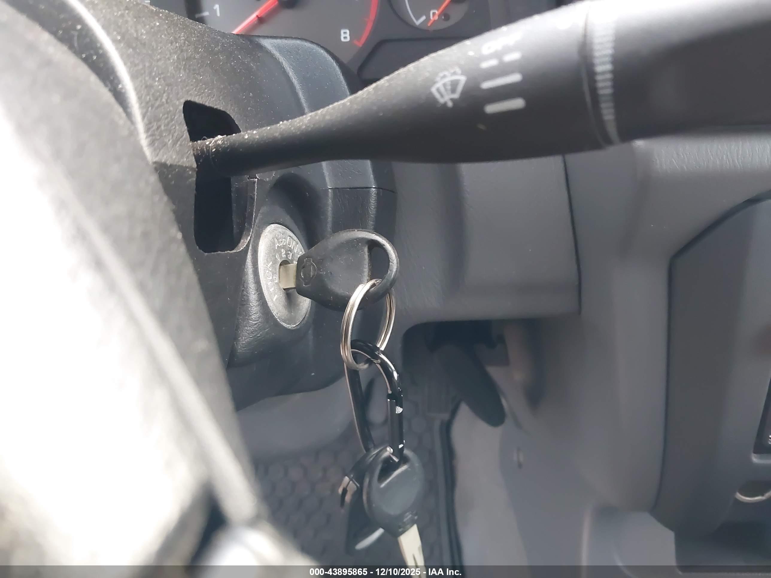 NISSAN XTERRA image 11