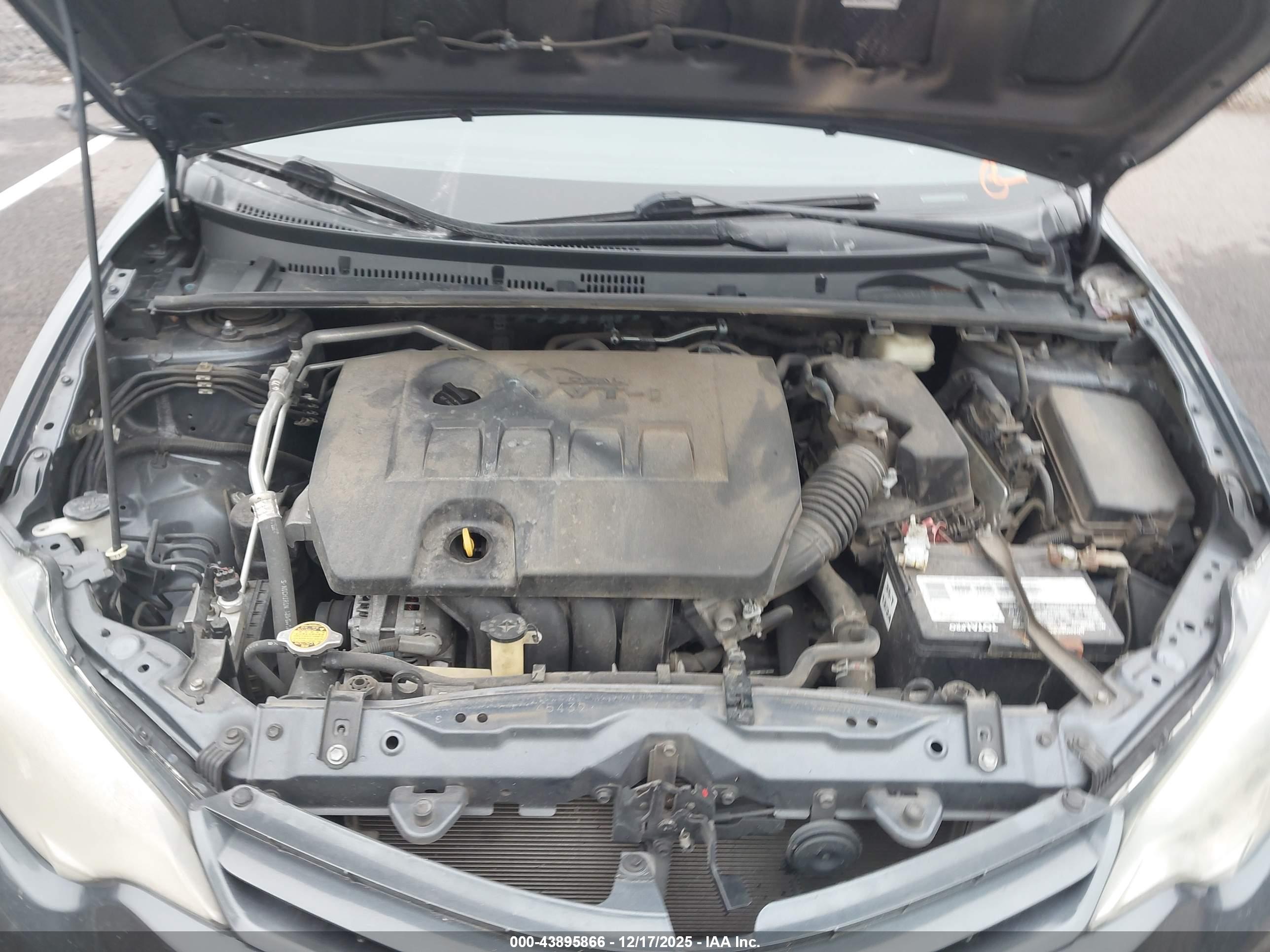 TOYOTA COROLLA image 10