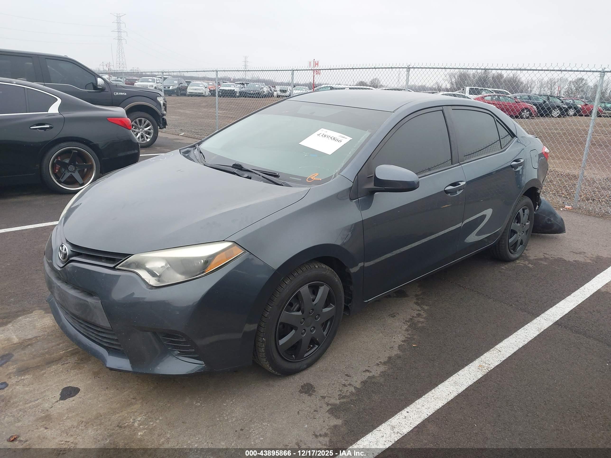 TOYOTA COROLLA image 2