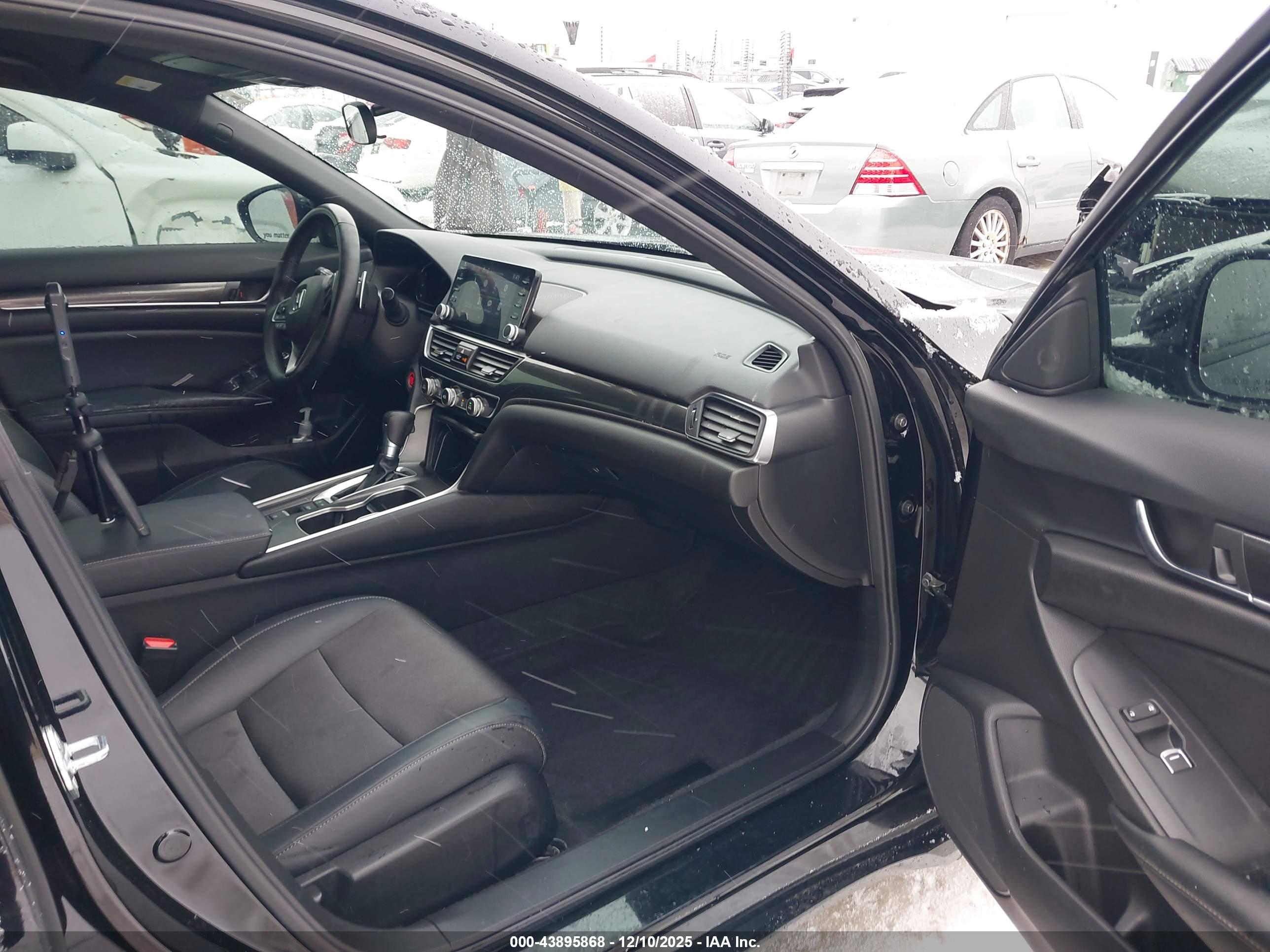 HONDA ACCORD image 5