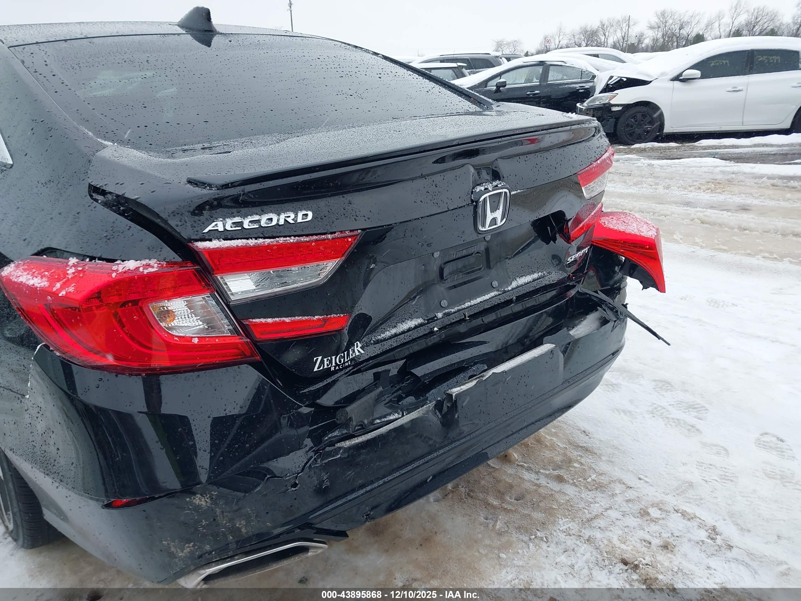 HONDA ACCORD image 6