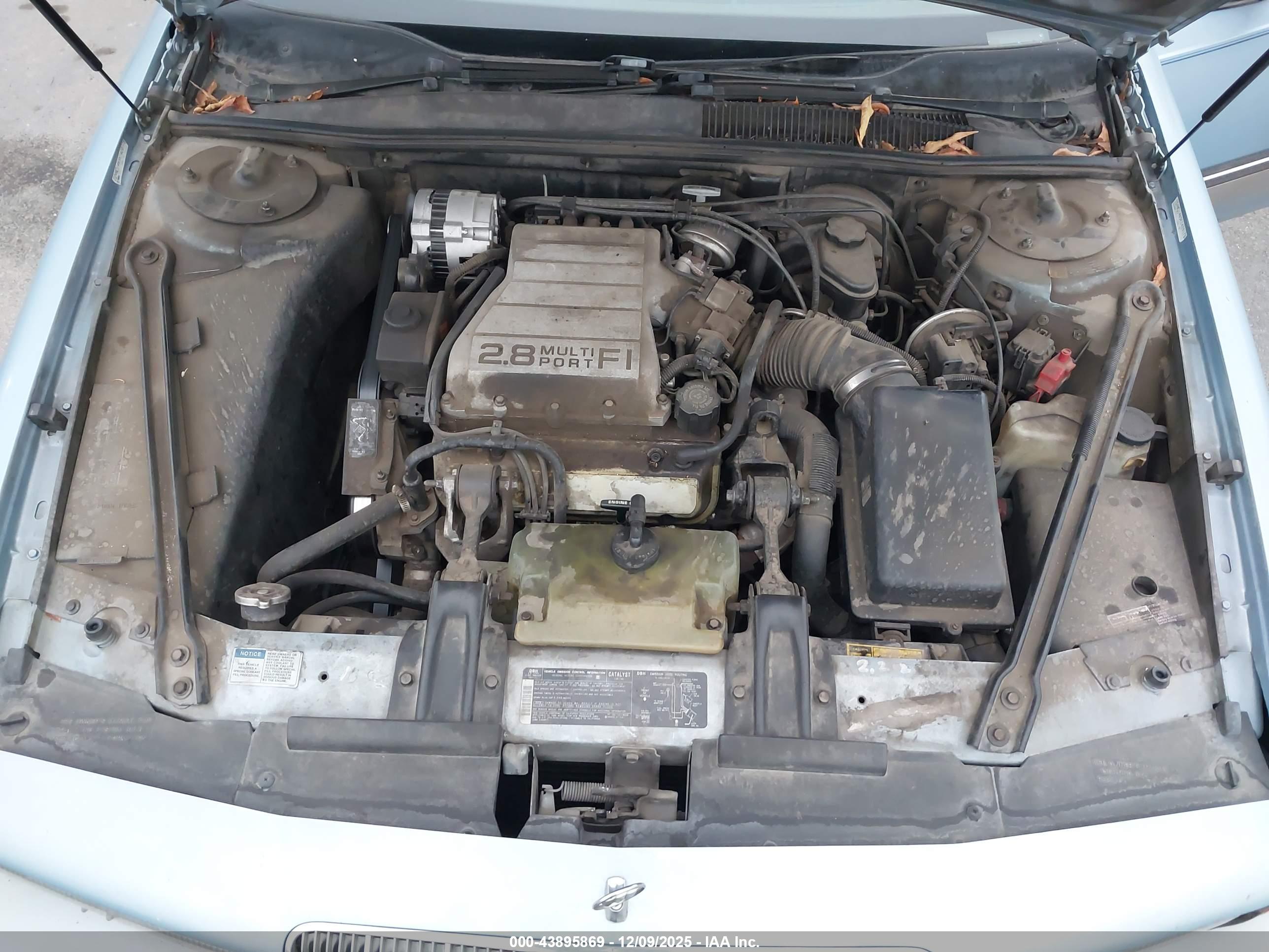 BUICK REGAL image 10