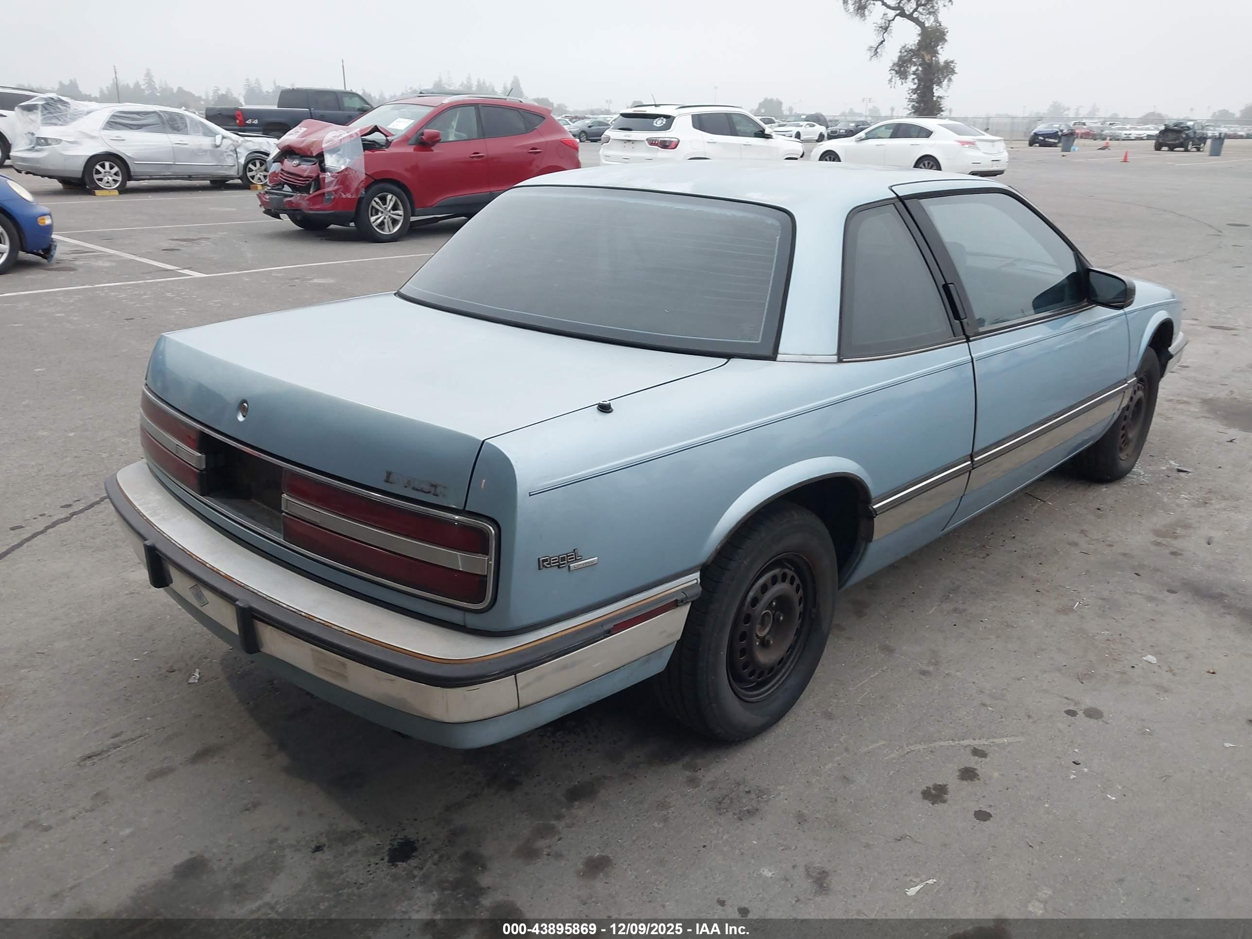 BUICK REGAL image 4