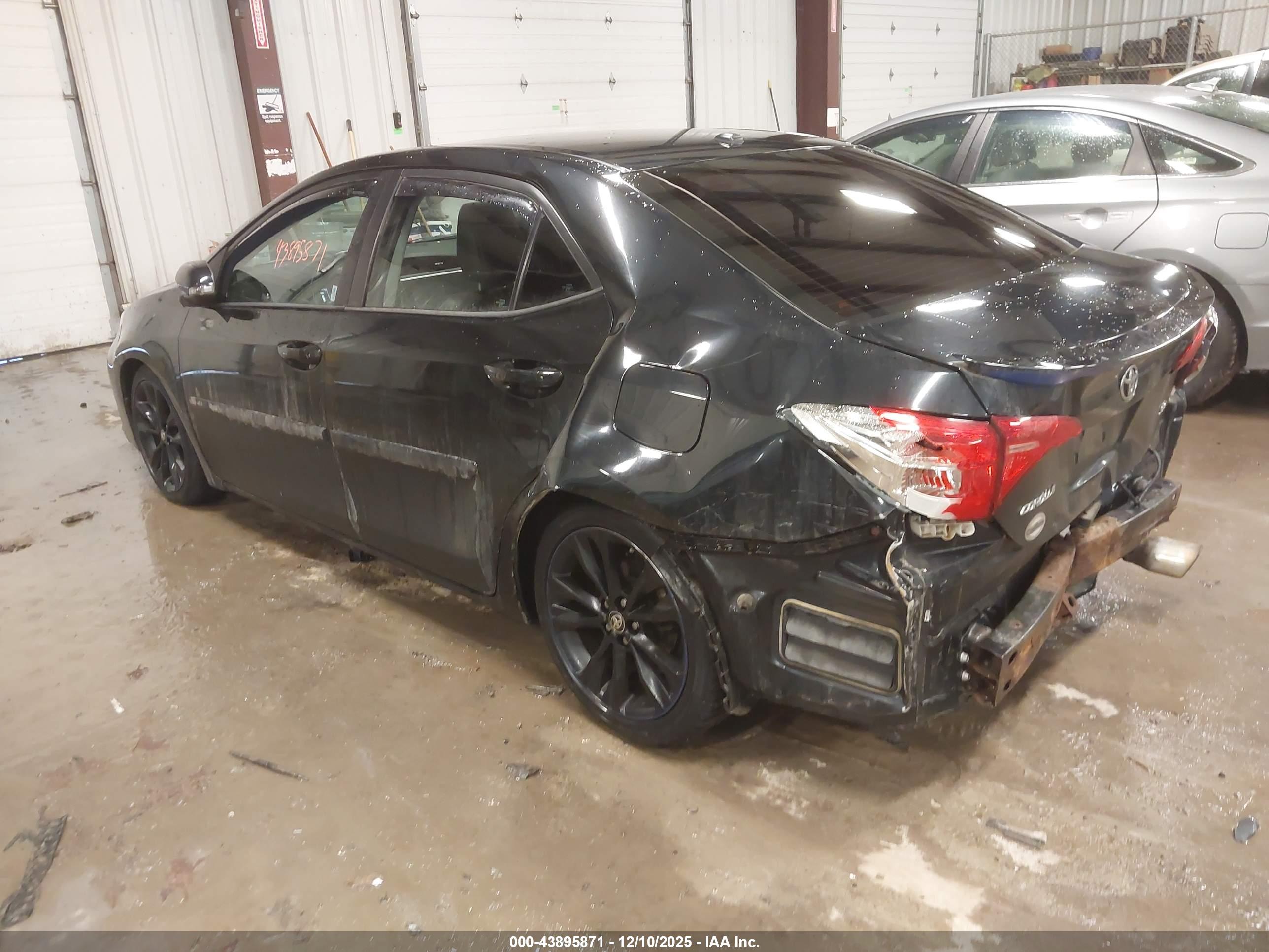 TOYOTA COROLLA image 3