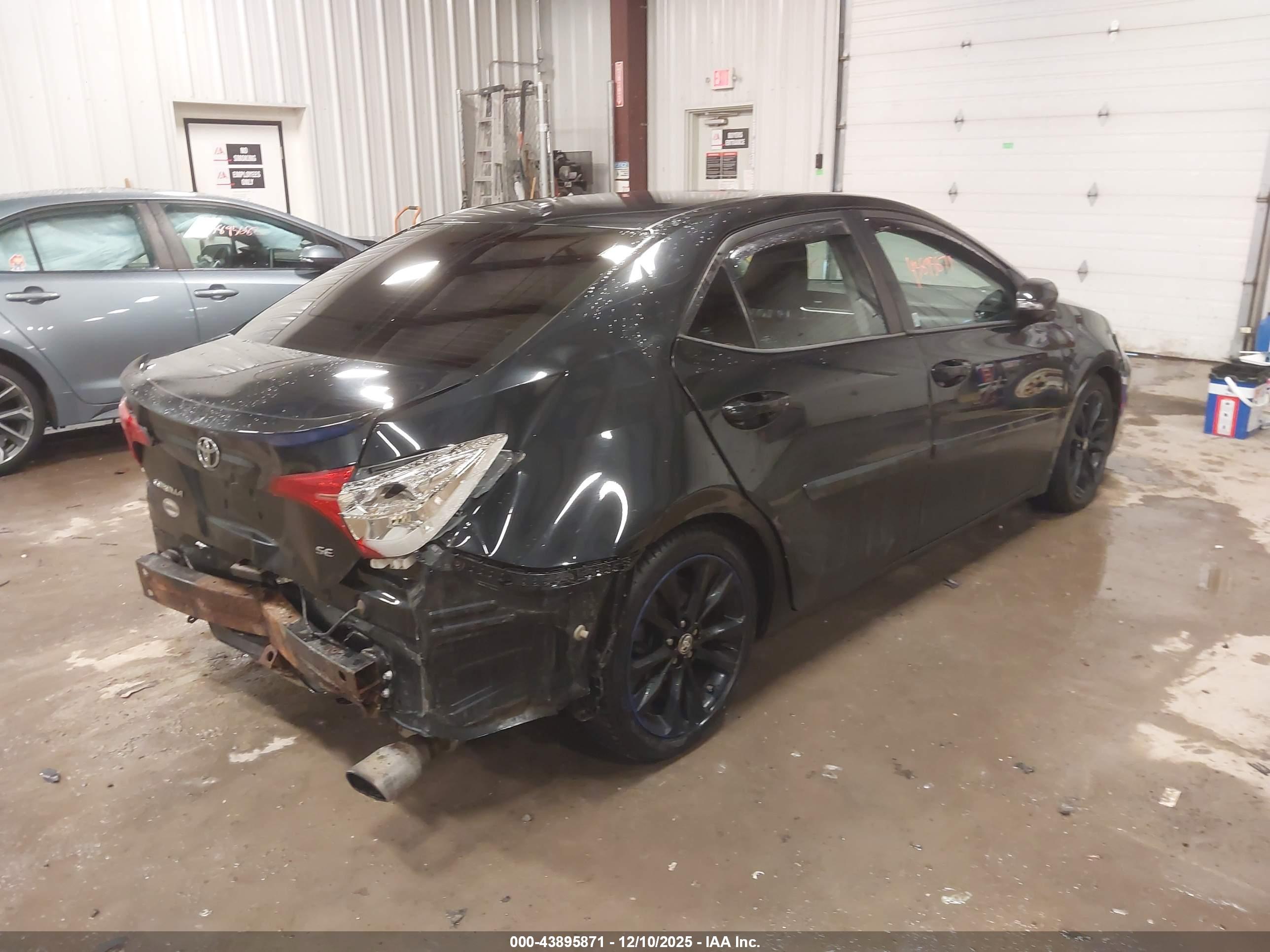 TOYOTA COROLLA image 4