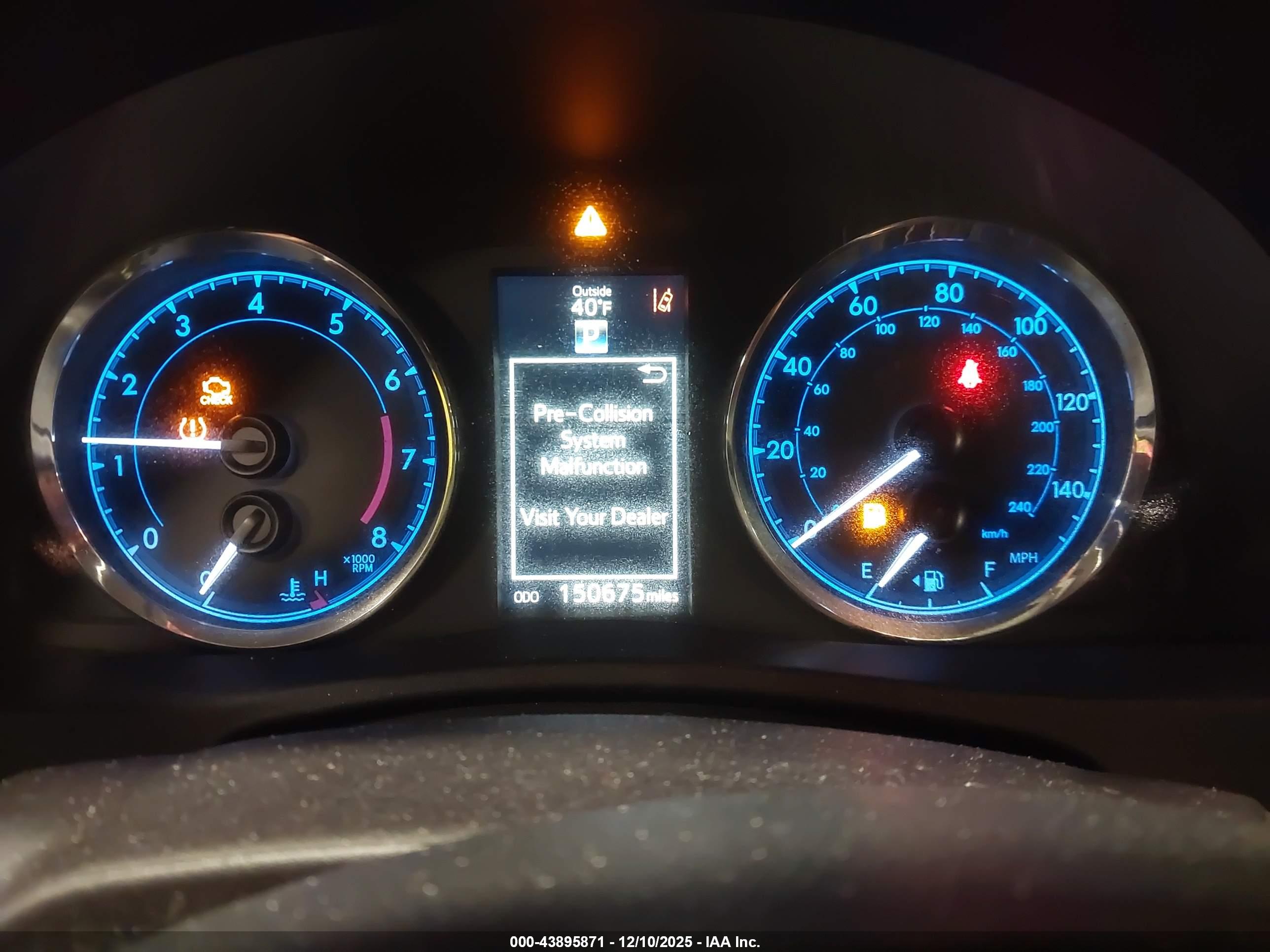 TOYOTA COROLLA image 7