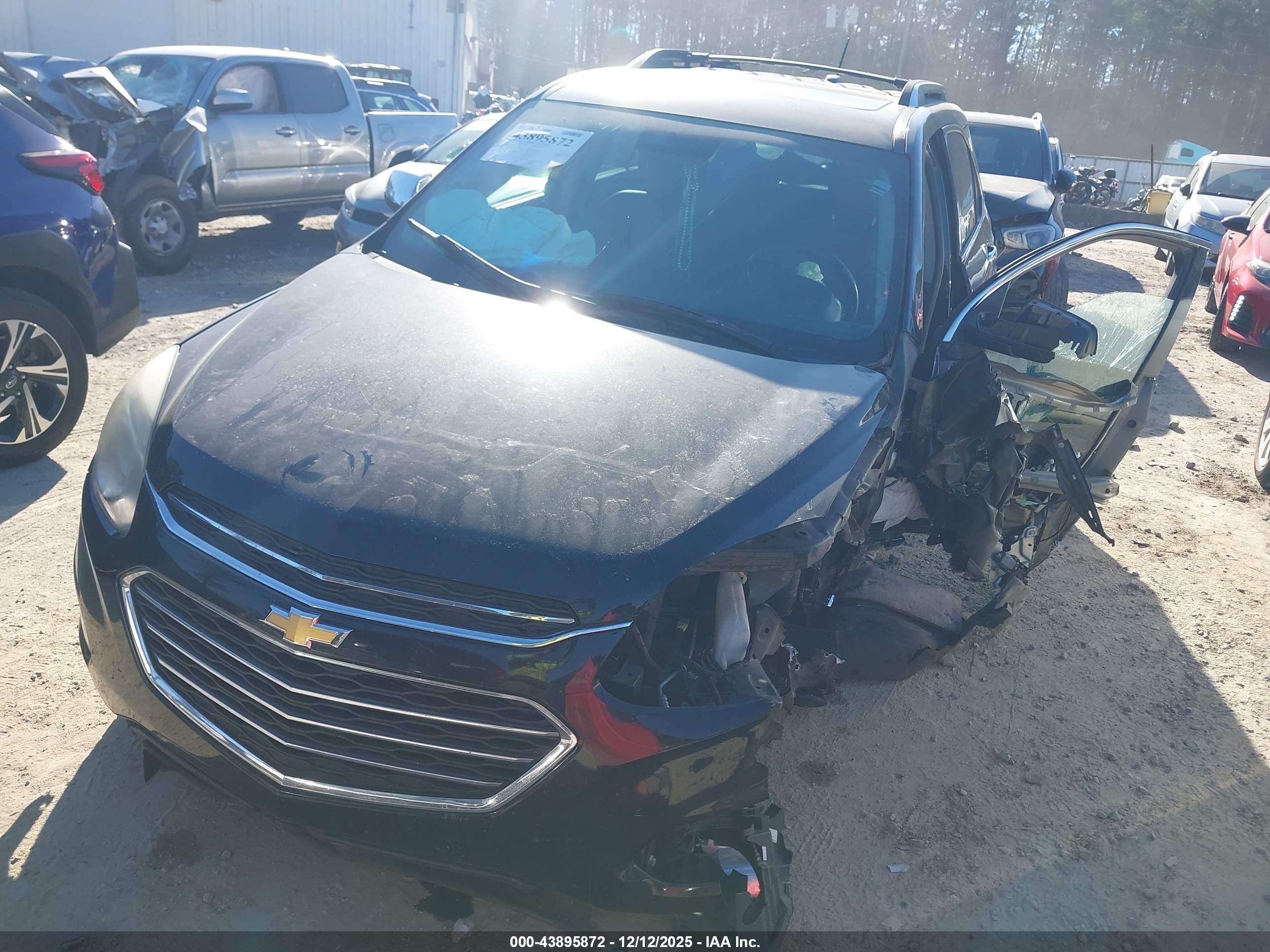 CHEVROLET EQUINOX image 2