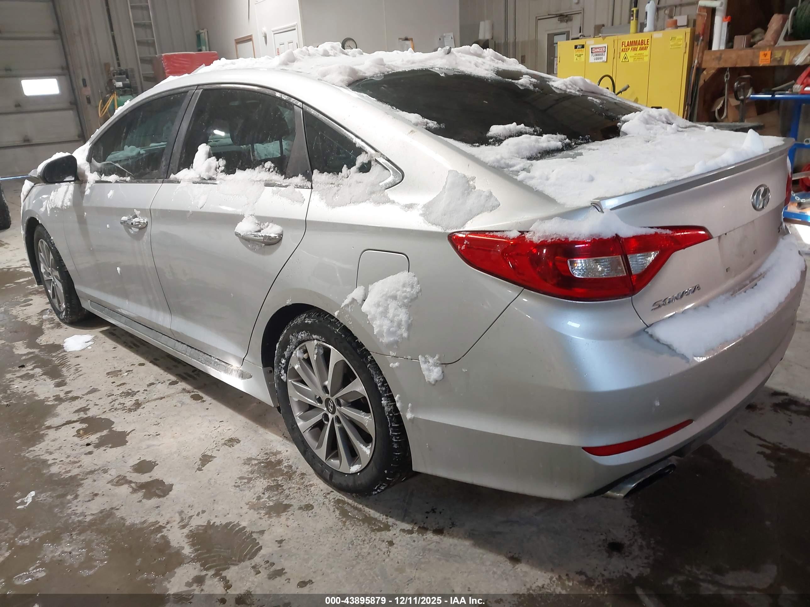 HYUNDAI SONATA image 3