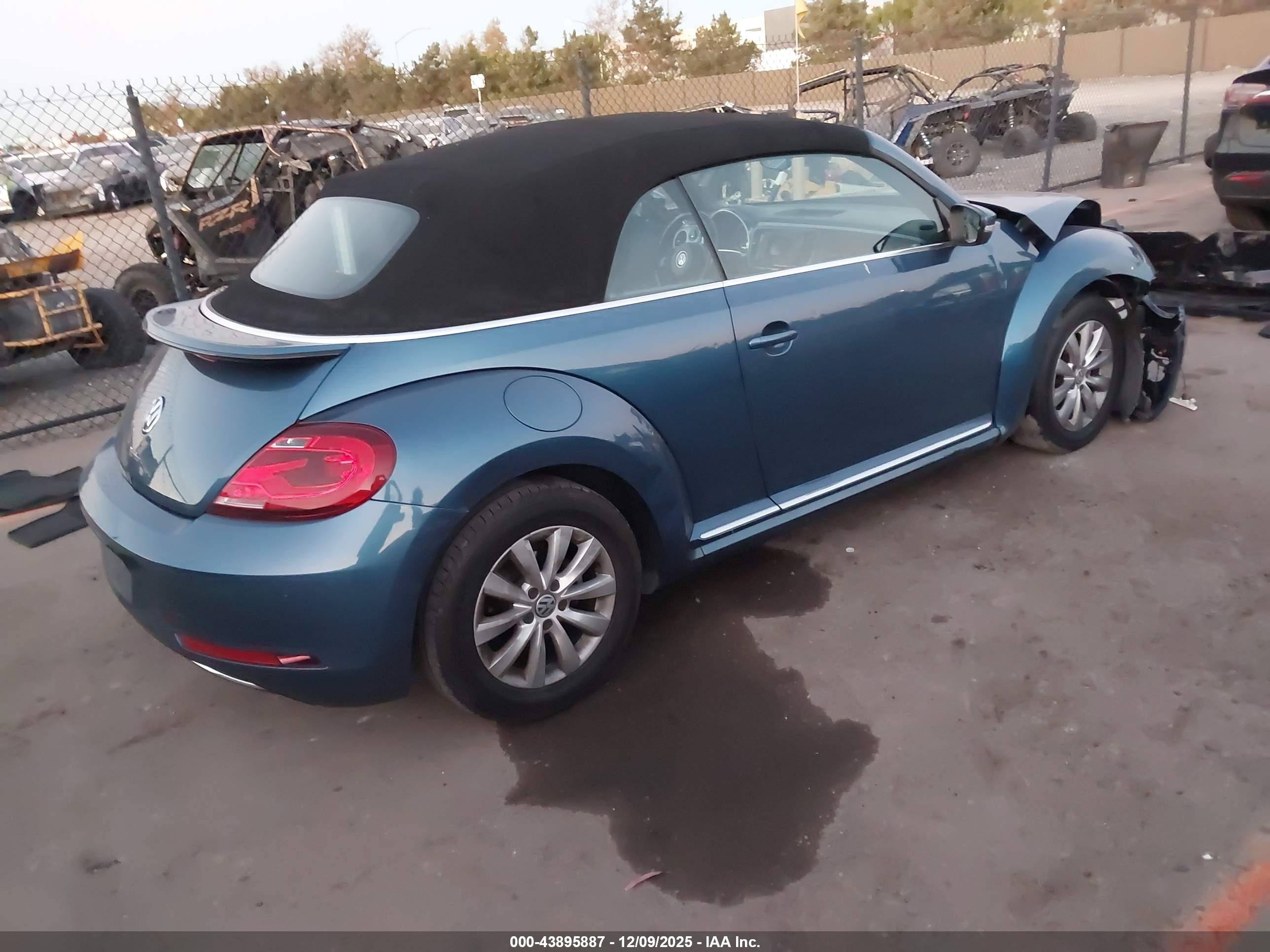 VOLKSWAGEN BEETLE image 4