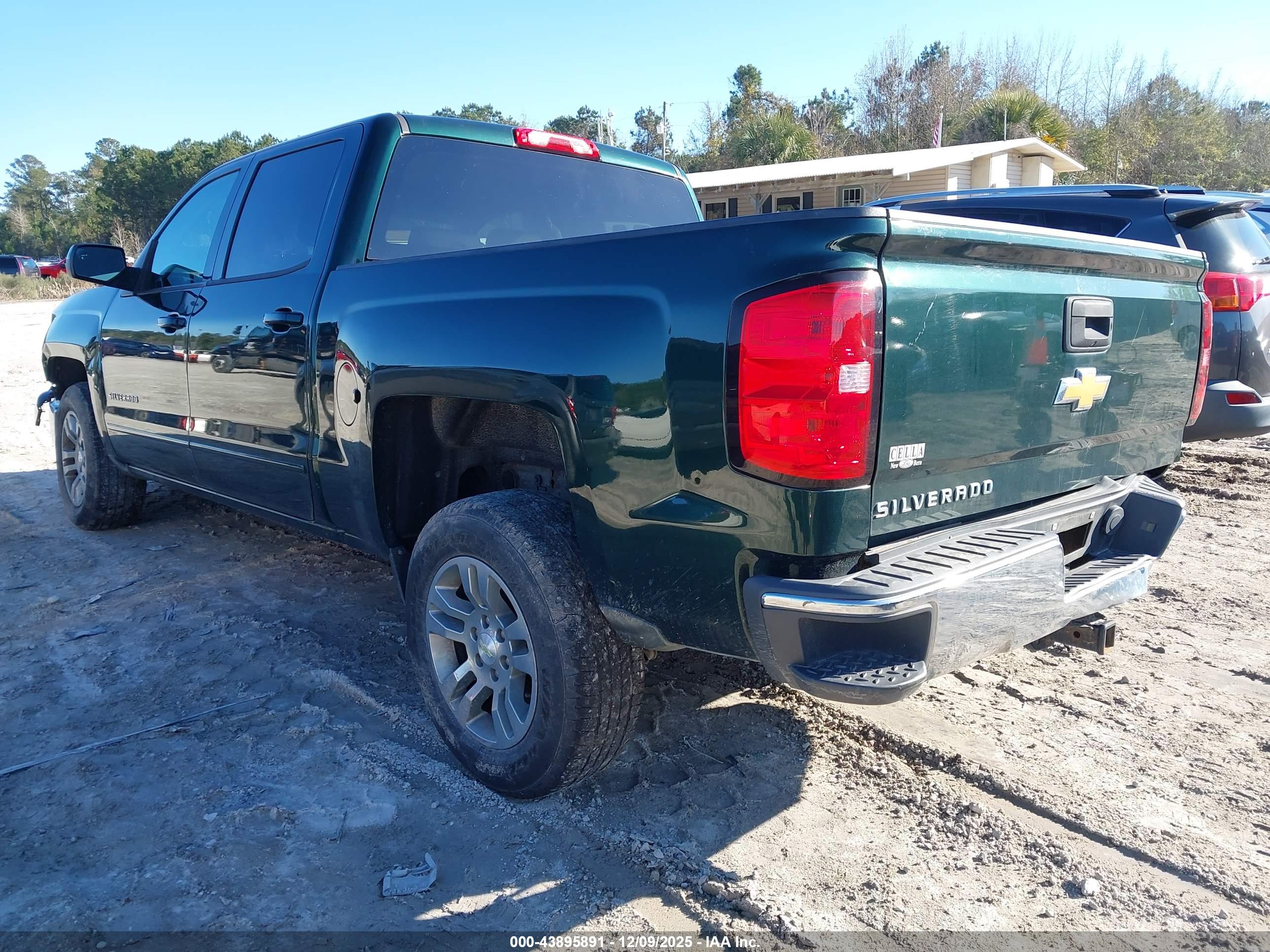 CHEVROLET SILVERADO image 3