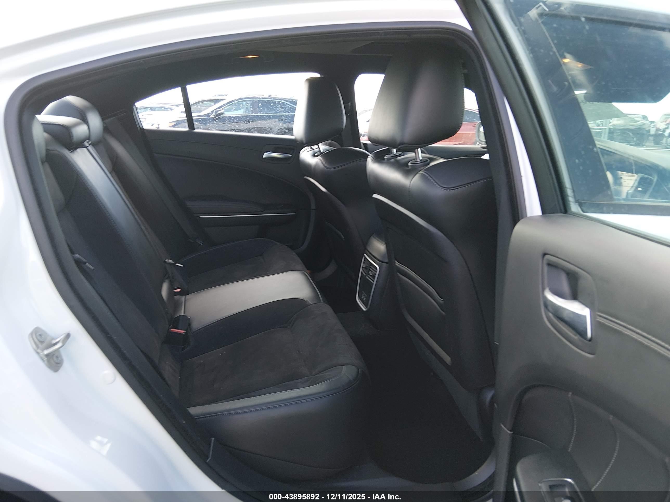 DODGE CHARGER image 8